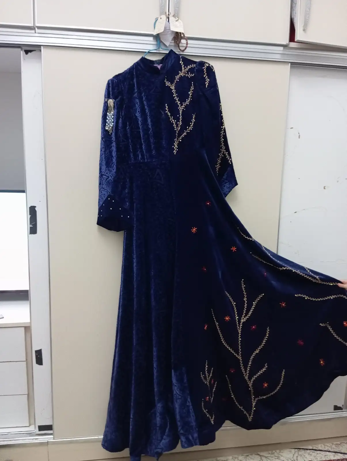 Türkmen fasonlar pombarh fasonlar Fasonlar 2025 fasonlar fason moda modalar Bezen bezen Türkmen fasonlar 2026 Türkmen fasonlar 2025 Türkmen fasonlar 2024 Türkmen fasonlar 2023 turkmenistan türkmenistan turkmen türkmen ashgabat  asgabat aşgabat balkan mary lebap dashoguz dasoguz daşoguz pombarh ponbarhat gulyupek gülýüpek stapel ştapel Gralan Çüýdeşen Abaýa Gadymy Krep Gurultaý 	Keteni Ýüpek Şifon Gipýur Lyon Welwet Atlas Kaşemir Streýç Suzana Ştapel Gülýüpek Pombarh Ýupka Gursakça Aksesuarlar Palto Penjek Okuw eşik Fata Sport eşik Uniforma Nakidka Öýme Şarf kompýuter ýaka ýaglyk Arenda köýnek 2nji el köýnek Taýyn köýnek Matalar Milli lybas milli lybaslar Toý köýnek Toý köýnekler toy koynek toy koynekler gundelik koynekler Gündelik	 
 köýnekler fata koynek Modern taze fason Eskiz koynektm turkmenkoynek türkmenkoynek fason moda moda fasonlar Iş eşik el iş	sada	ýakaly ýakasyz	keşdeli biserli	ýeňli giň nagyşly ýüregi açyk stoýka ýaka ýanly kombinasiýa 	zerli üsti aşak guşakly seçekli gysga ýeňli 