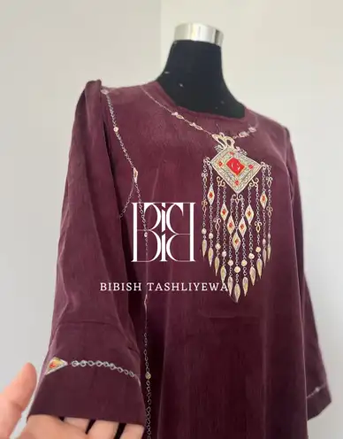 Türkmen fasonlar pombarh fasonlar Fasonlar 2025 fasonlar fason moda modalar Bezen bezen Türkmen fasonlar 2026 Türkmen fasonlar 2025 Türkmen fasonlar 2024 Türkmen fasonlar 2023 turkmenistan türkmenistan turkmen türkmen ashgabat  asgabat aşgabat balkan mary lebap dashoguz dasoguz daşoguz pombarh ponbarhat gulyupek gülýüpek stapel ştapel Gralan Çüýdeşen Abaýa Gadymy Krep Gurultaý 	Keteni Ýüpek Şifon Gipýur Lyon Welwet Atlas Kaşemir Streýç Suzana Ştapel Gülýüpek Pombarh Ýupka Gursakça Aksesuarlar Palto Penjek Okuw eşik Fata Sport eşik Uniforma Nakidka Öýme Şarf kompýuter ýaka ýaglyk Arenda köýnek 2nji el köýnek Taýyn köýnek Matalar Milli lybas milli lybaslar Toý köýnek Toý köýnekler toy koynek toy koynekler gundelik koynekler Gündelik	 
 köýnekler fata koynek Modern taze fason Eskiz koynektm turkmenkoynek türkmenkoynek fason moda moda fasonlar Iş eşik el iş	sada	ýakaly ýakasyz	keşdeli biserli	ýeňli giň nagyşly ýüregi açyk stoýka ýaka ýanly kombinasiýa 	zerli üsti aşak guşakly seçekli gysga ýeňli Gülýüpek Milli lybas el iş, ýanly, ýeňli, giň 26-35 Goýy-gyzyl yaz, tomus, guyz