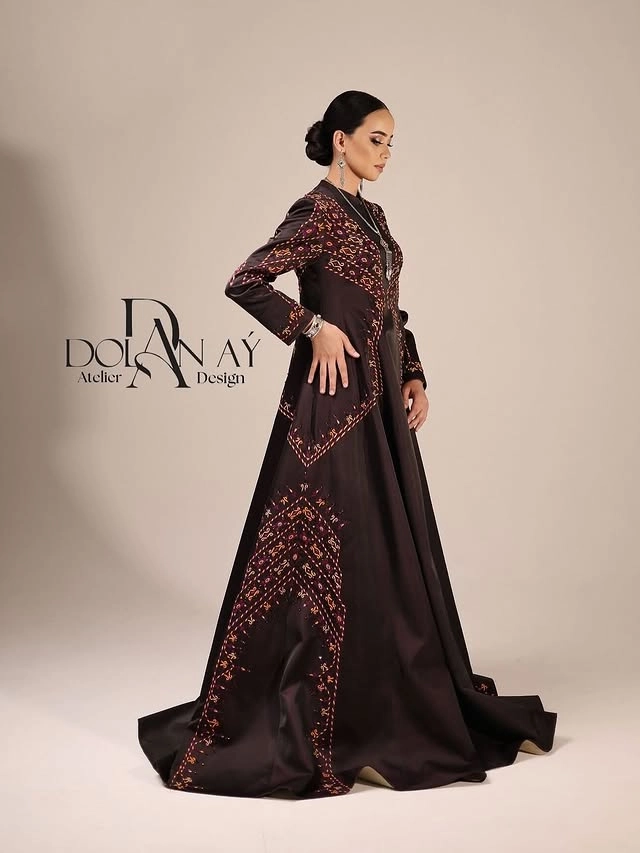 Türkmen fasonlar pombarh fasonlar Fasonlar 2025 fasonlar fason moda modalar Bezen bezen Türkmen fasonlar 2026 Türkmen fasonlar 2025 Türkmen fasonlar 2024 Türkmen fasonlar 2023 turkmenistan türkmenistan turkmen türkmen ashgabat  asgabat aşgabat balkan mary lebap dashoguz dasoguz daşoguz pombarh ponbarhat gulyupek gülýüpek stapel ştapel Gralan Çüýdeşen Abaýa Gadymy Krep Gurultaý 	Keteni Ýüpek Şifon Gipýur Lyon Welwet Atlas Kaşemir Streýç Suzana Ştapel Gülýüpek Pombarh Ýupka Gursakça Aksesuarlar Palto Penjek Okuw eşik Fata Sport eşik Uniforma Nakidka Öýme Şarf kompýuter ýaka ýaglyk Arenda köýnek 2nji el köýnek Taýyn köýnek Matalar Milli lybas milli lybaslar Toý köýnek Toý köýnekler toy koynek toy koynekler gundelik koynekler Gündelik	 
 köýnekler fata koynek Modern taze fason Eskiz koynektm turkmenkoynek türkmenkoynek fason moda moda fasonlar Iş eşik el iş	sada	ýakaly ýakasyz	keşdeli biserli	ýeňli giň nagyşly ýüregi açyk stoýka ýaka ýanly kombinasiýa 	zerli üsti aşak guşakly seçekli gysga ýeňli Toý köýnek, Milli lybas keşdeli, ýakasyz, ýeňli, giň, nagyşly 17-25, 26-35 Goýy-goňur yaz, tomus, guyz, gysh