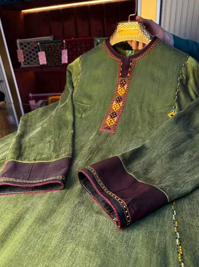 Türkmen fasonlar pombarh fasonlar Fasonlar 2025 fasonlar fason moda modalar Bezen bezen Türkmen fasonlar 2026 Türkmen fasonlar 2025 Türkmen fasonlar 2024 Türkmen fasonlar 2023 turkmenistan türkmenistan turkmen türkmen ashgabat  asgabat aşgabat balkan mary lebap dashoguz dasoguz daşoguz pombarh ponbarhat gulyupek gülýüpek stapel ştapel Gralan Çüýdeşen Abaýa Gadymy Krep Gurultaý 	Keteni Ýüpek Şifon Gipýur Lyon Welwet Atlas Kaşemir Streýç Suzana Ştapel Gülýüpek Pombarh Ýupka Gursakça Aksesuarlar Palto Penjek Okuw eşik Fata Sport eşik Uniforma Nakidka Öýme Şarf kompýuter ýaka ýaglyk Arenda köýnek 2nji el köýnek Taýyn köýnek Matalar Milli lybas milli lybaslar Toý köýnek Toý köýnekler toy koynek toy koynekler gundelik koynekler Gündelik	 
 köýnekler fata koynek Modern taze fason Eskiz koynektm turkmenkoynek türkmenkoynek fason moda moda fasonlar Iş eşik el iş	sada	ýakaly ýakasyz	keşdeli biserli	ýeňli giň nagyşly ýüregi açyk stoýka ýaka ýanly kombinasiýa 	zerli üsti aşak guşakly seçekli gysga ýeňli  