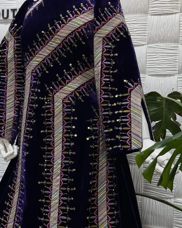 Türkmen fasonlar pombarh fasonlar Fasonlar 2025 fasonlar fason moda modalar Bezen bezen Türkmen fasonlar 2026 Türkmen fasonlar 2025 Türkmen fasonlar 2024 Türkmen fasonlar 2023 turkmenistan türkmenistan turkmen türkmen ashgabat  asgabat aşgabat balkan mary lebap dashoguz dasoguz daşoguz pombarh ponbarhat gulyupek gülýüpek stapel ştapel Gralan Çüýdeşen Abaýa Gadymy Krep Gurultaý 	Keteni Ýüpek Şifon Gipýur Lyon Welwet Atlas Kaşemir Streýç Suzana Ştapel Gülýüpek Pombarh Ýupka Gursakça Aksesuarlar Palto Penjek Okuw eşik Fata Sport eşik Uniforma Nakidka Öýme Şarf kompýuter ýaka ýaglyk Arenda köýnek 2nji el köýnek Taýyn köýnek Matalar Milli lybas milli lybaslar Toý köýnek Toý köýnekler toy koynek toy koynekler gundelik koynekler Gündelik	 
 köýnekler fata koynek Modern taze fason Eskiz koynektm turkmenkoynek türkmenkoynek fason moda moda fasonlar Iş eşik el iş	sada	ýakaly ýakasyz	keşdeli biserli	ýeňli giň nagyşly ýüregi açyk stoýka ýaka ýanly kombinasiýa 	zerli üsti aşak guşakly seçekli gysga ýeňli Gurultaý, Keteni, Panbarhat (Pombarh) Toý köýnek el iş, ýakasyz, biserli, ýeňli, giň 26-35, 35+ Goýy-gök yaz, gysh