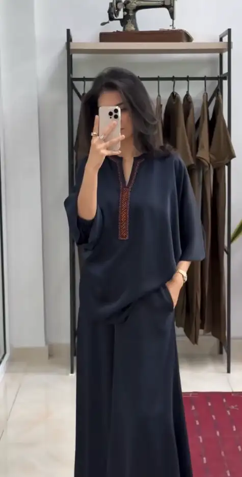 Türkmen fasonlar pombarh fasonlar Fasonlar 2025 fasonlar fason moda modalar Bezen bezen Türkmen fasonlar 2026 Türkmen fasonlar 2025 Türkmen fasonlar 2024 Türkmen fasonlar 2023 turkmenistan türkmenistan turkmen türkmen ashgabat  asgabat aşgabat balkan mary lebap dashoguz dasoguz daşoguz pombarh ponbarhat gulyupek gülýüpek stapel ştapel Gralan Çüýdeşen Abaýa Gadymy Krep Gurultaý 	Keteni Ýüpek Şifon Gipýur Lyon Welwet Atlas Kaşemir Streýç Suzana Ştapel Gülýüpek Pombarh Ýupka Gursakça Aksesuarlar Palto Penjek Okuw eşik Fata Sport eşik Uniforma Nakidka Öýme Şarf kompýuter ýaka ýaglyk Arenda köýnek 2nji el köýnek Taýyn köýnek Matalar Milli lybas milli lybaslar Toý köýnek Toý köýnekler toy koynek toy koynekler gundelik koynekler Gündelik	 
 köýnekler fata koynek Modern taze fason Eskiz koynektm turkmenkoynek türkmenkoynek fason moda moda fasonlar Iş eşik el iş	sada	ýakaly ýakasyz	keşdeli biserli	ýeňli giň nagyşly ýüregi açyk stoýka ýaka ýanly kombinasiýa 	zerli üsti aşak guşakly seçekli gysga ýeňli Modern ýakaly, gysga ýeňli, giň, üsti aşak 17-25, 26-35 Gara yaz, tomus, guyz