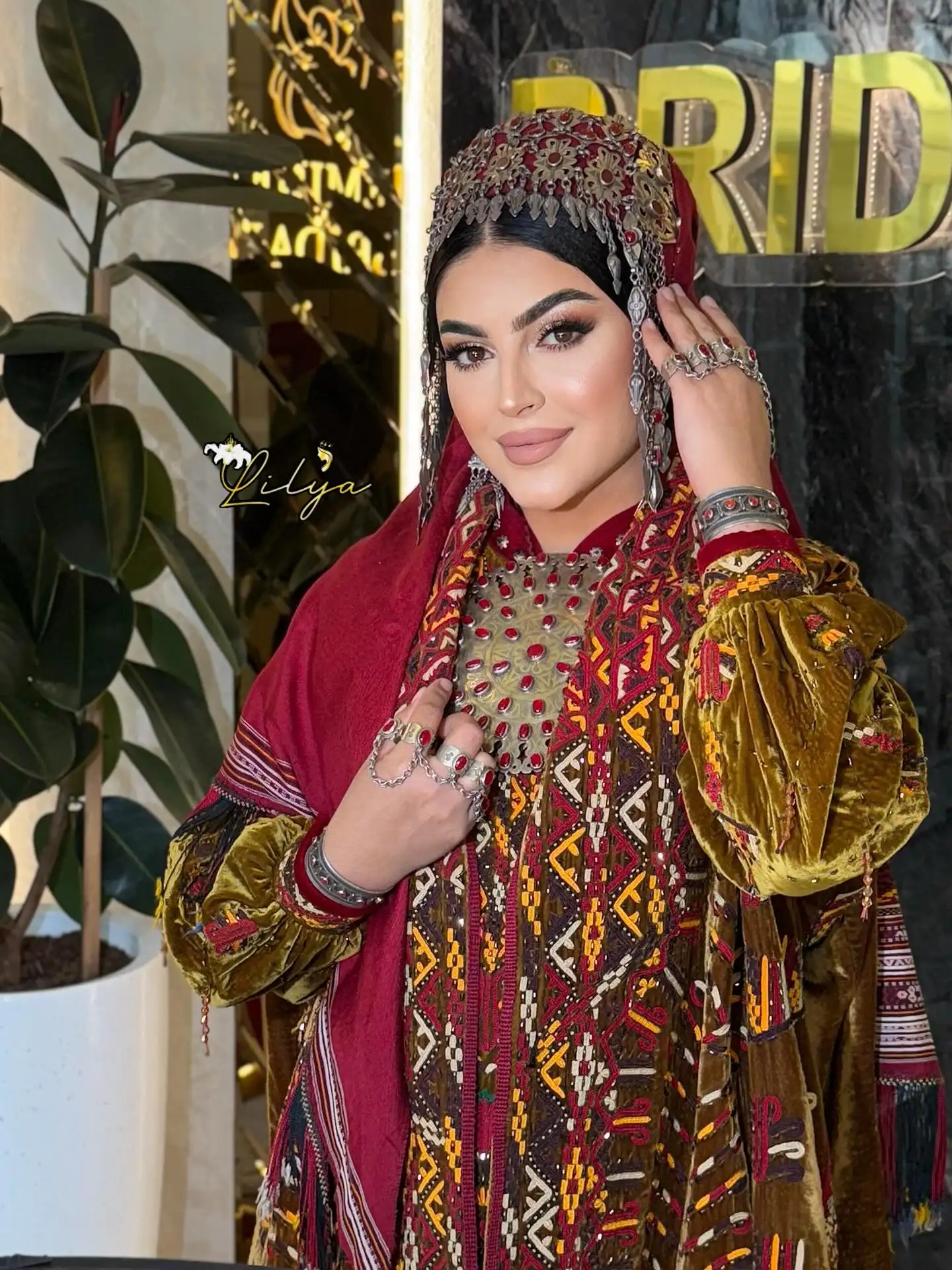 Türkmen fasonlar pombarh fasonlar Fasonlar 2025 fasonlar fason moda modalar Bezen bezen Türkmen fasonlar 2026 Türkmen fasonlar 2025 Türkmen fasonlar 2024 Türkmen fasonlar 2023 turkmenistan türkmenistan turkmen türkmen ashgabat  asgabat aşgabat balkan mary lebap dashoguz dasoguz daşoguz pombarh ponbarhat gulyupek gülýüpek stapel ştapel Gralan Çüýdeşen Abaýa Gadymy Krep Gurultaý 	Keteni Ýüpek Şifon Gipýur Lyon Welwet Atlas Kaşemir Streýç Suzana Ştapel Gülýüpek Pombarh Ýupka Gursakça Aksesuarlar Palto Penjek Okuw eşik Fata Sport eşik Uniforma Nakidka Öýme Şarf kompýuter ýaka ýaglyk Arenda köýnek 2nji el köýnek Taýyn köýnek Matalar Milli lybas milli lybaslar Toý köýnek Toý köýnekler toy koynek toy koynekler gundelik koynekler Gündelik	 
 köýnekler fata koynek Modern taze fason Eskiz koynektm turkmenkoynek türkmenkoynek fason moda moda fasonlar Iş eşik el iş	sada	ýakaly ýakasyz	keşdeli biserli	ýeňli giň nagyşly ýüregi açyk stoýka ýaka ýanly kombinasiýa 	zerli üsti aşak guşakly seçekli gysga ýeňli  