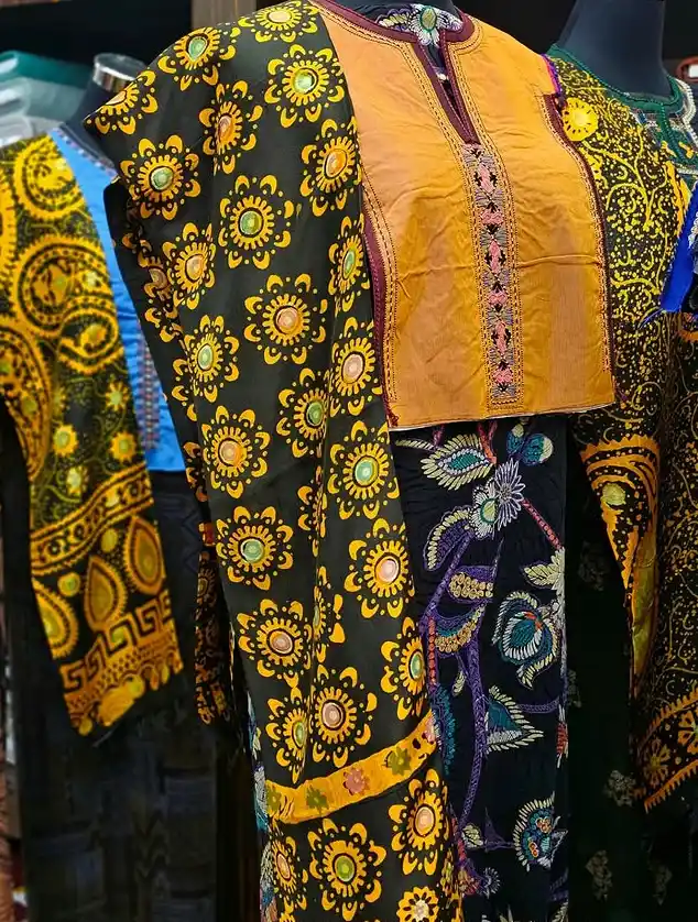 Türkmen fasonlar pombarh fasonlar Fasonlar 2025 fasonlar fason moda modalar Bezen bezen Türkmen fasonlar 2026 Türkmen fasonlar 2025 Türkmen fasonlar 2024 Türkmen fasonlar 2023 turkmenistan türkmenistan turkmen türkmen ashgabat  asgabat aşgabat balkan mary lebap dashoguz dasoguz daşoguz pombarh ponbarhat gulyupek gülýüpek stapel ştapel Gralan Çüýdeşen Abaýa Gadymy Krep Gurultaý 	Keteni Ýüpek Şifon Gipýur Lyon Welwet Atlas Kaşemir Streýç Suzana Ştapel Gülýüpek Pombarh Ýupka Gursakça Aksesuarlar Palto Penjek Okuw eşik Fata Sport eşik Uniforma Nakidka Öýme Şarf kompýuter ýaka ýaglyk Arenda köýnek 2nji el köýnek Taýyn köýnek Matalar Milli lybas milli lybaslar Toý köýnek Toý köýnekler toy koynek toy koynekler gundelik koynekler Gündelik	 
 köýnekler fata koynek Modern taze fason Eskiz koynektm turkmenkoynek türkmenkoynek fason moda moda fasonlar Iş eşik el iş	sada	ýakaly ýakasyz	keşdeli biserli	ýeňli giň nagyşly ýüregi açyk stoýka ýaka ýanly kombinasiýa 	zerli üsti aşak guşakly seçekli gysga ýeňli 