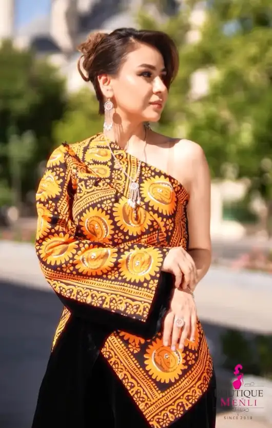 Türkmen fasonlar pombarh fasonlar Fasonlar 2025 fasonlar fason moda modalar Bezen bezen Türkmen fasonlar 2026 Türkmen fasonlar 2025 Türkmen fasonlar 2024 Türkmen fasonlar 2023 turkmenistan türkmenistan turkmen türkmen ashgabat  asgabat aşgabat balkan mary lebap dashoguz dasoguz daşoguz pombarh ponbarhat gulyupek gülýüpek stapel ştapel Gralan Çüýdeşen Abaýa Gadymy Krep Gurultaý 	Keteni Ýüpek Şifon Gipýur Lyon Welwet Atlas Kaşemir Streýç Suzana Ştapel Gülýüpek Pombarh Ýupka Gursakça Aksesuarlar Palto Penjek Okuw eşik Fata Sport eşik Uniforma Nakidka Öýme Şarf kompýuter ýaka ýaglyk Arenda köýnek 2nji el köýnek Taýyn köýnek Matalar Milli lybas milli lybaslar Toý köýnek Toý köýnekler toy koynek toy koynekler gundelik koynekler Gündelik	 
 köýnekler fata koynek Modern taze fason Eskiz koynektm turkmenkoynek türkmenkoynek fason moda moda fasonlar Iş eşik el iş	sada	ýakaly ýakasyz	keşdeli biserli	ýeňli giň nagyşly ýüregi açyk stoýka ýaka ýanly kombinasiýa 	zerli üsti aşak guşakly seçekli gysga ýeňli Modern ýakasyz, gysga ýeňli, üsti aşak 17-25, 26-35 Gara yaz, tomus, guyz