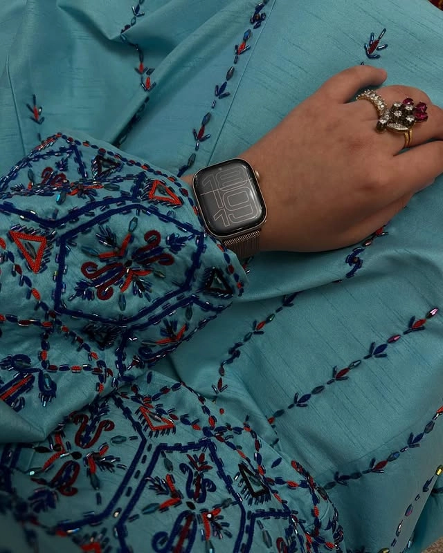 Türkmen fasonlar pombarh fasonlar Fasonlar 2025 fasonlar fason moda modalar Bezen bezen Türkmen fasonlar 2026 Türkmen fasonlar 2025 Türkmen fasonlar 2024 Türkmen fasonlar 2023 turkmenistan türkmenistan turkmen türkmen ashgabat  asgabat aşgabat balkan mary lebap dashoguz dasoguz daşoguz pombarh ponbarhat gulyupek gülýüpek stapel ştapel Gralan Çüýdeşen Abaýa Gadymy Krep Gurultaý 	Keteni Ýüpek Şifon Gipýur Lyon Welwet Atlas Kaşemir Streýç Suzana Ştapel Gülýüpek Pombarh Ýupka Gursakça Aksesuarlar Palto Penjek Okuw eşik Fata Sport eşik Uniforma Nakidka Öýme Şarf kompýuter ýaka ýaglyk Arenda köýnek 2nji el köýnek Taýyn köýnek Matalar Milli lybas milli lybaslar Toý köýnek Toý köýnekler toy koynek toy koynekler gundelik koynekler Gündelik	 
 köýnekler fata koynek Modern taze fason Eskiz koynektm turkmenkoynek türkmenkoynek fason moda moda fasonlar Iş eşik el iş	sada	ýakaly ýakasyz	keşdeli biserli	ýeňli giň nagyşly ýüregi açyk stoýka ýaka ýanly kombinasiýa 	zerli üsti aşak guşakly seçekli gysga ýeňli Keteni, Şantu Toý köýnek el iş, keşdeli, ýakasyz, ýanly, ýeňli, giň, nagyşly  Gök yaz, guyz, gysh