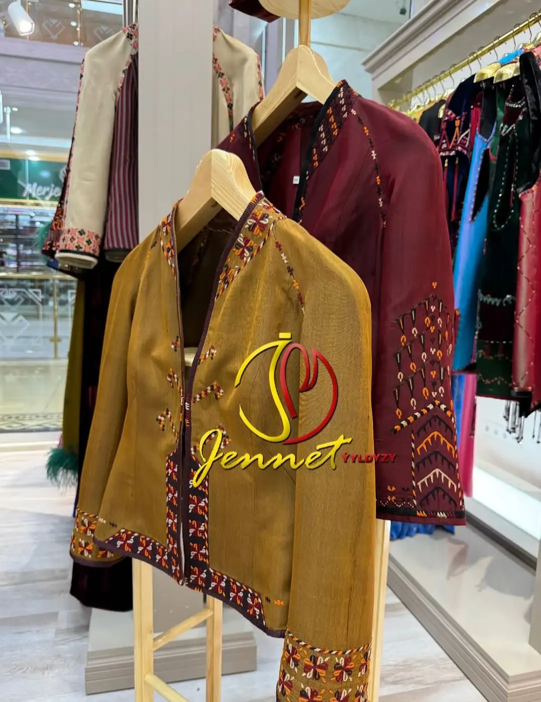 Türkmen fasonlar pombarh fasonlar Fasonlar 2025 fasonlar fason moda modalar Bezen bezen Türkmen fasonlar 2026 Türkmen fasonlar 2025 Türkmen fasonlar 2024 Türkmen fasonlar 2023 turkmenistan türkmenistan turkmen türkmen ashgabat  asgabat aşgabat balkan mary lebap dashoguz dasoguz daşoguz pombarh ponbarhat gulyupek gülýüpek stapel ştapel Gralan Çüýdeşen Abaýa Gadymy Krep Gurultaý 	Keteni Ýüpek Şifon Gipýur Lyon Welwet Atlas Kaşemir Streýç Suzana Ştapel Gülýüpek Pombarh Ýupka Gursakça Aksesuarlar Palto Penjek Okuw eşik Fata Sport eşik Uniforma Nakidka Öýme Şarf kompýuter ýaka ýaglyk Arenda köýnek 2nji el köýnek Taýyn köýnek Matalar Milli lybas milli lybaslar Toý köýnek Toý köýnekler toy koynek toy koynekler gundelik koynekler Gündelik	 
 köýnekler fata koynek Modern taze fason Eskiz koynektm turkmenkoynek türkmenkoynek fason moda moda fasonlar Iş eşik el iş	sada	ýakaly ýakasyz	keşdeli biserli	ýeňli giň nagyşly ýüregi açyk stoýka ýaka ýanly kombinasiýa 	zerli üsti aşak guşakly seçekli gysga ýeňli 