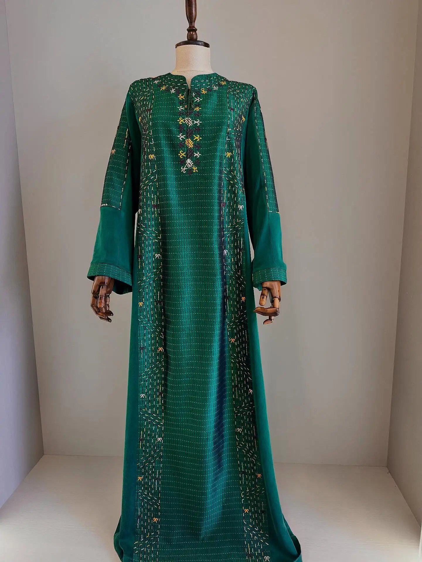 Türkmen fasonlar pombarh fasonlar Fasonlar 2025 fasonlar fason moda modalar Bezen bezen Türkmen fasonlar 2026 Türkmen fasonlar 2025 Türkmen fasonlar 2024 Türkmen fasonlar 2023 turkmenistan türkmenistan turkmen türkmen ashgabat  asgabat aşgabat balkan mary lebap dashoguz dasoguz daşoguz pombarh ponbarhat gulyupek gülýüpek stapel ştapel Gralan Çüýdeşen Abaýa Gadymy Krep Gurultaý 	Keteni Ýüpek Şifon Gipýur Lyon Welwet Atlas Kaşemir Streýç Suzana Ştapel Gülýüpek Pombarh Ýupka Gursakça Aksesuarlar Palto Penjek Okuw eşik Fata Sport eşik Uniforma Nakidka Öýme Şarf kompýuter ýaka ýaglyk Arenda köýnek 2nji el köýnek Taýyn köýnek Matalar Milli lybas milli lybaslar Toý köýnek Toý köýnekler toy koynek toy koynekler gundelik koynekler Gündelik	 
 köýnekler fata koynek Modern taze fason Eskiz koynektm turkmenkoynek türkmenkoynek fason moda moda fasonlar Iş eşik el iş	sada	ýakaly ýakasyz	keşdeli biserli	ýeňli giň nagyşly ýüregi açyk stoýka ýaka ýanly kombinasiýa 	zerli üsti aşak guşakly seçekli gysga ýeňli Toý köýnek el iş, keşdeli, ýakaly, ýeňli, giň, nagyşly 17-25, 26-35 Goýy-ýaşyl yaz, guyz