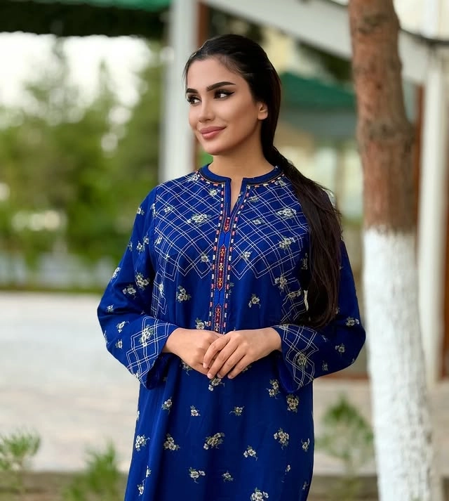 Türkmen fasonlar pombarh fasonlar Fasonlar 2025 fasonlar fason moda modalar Bezen bezen Türkmen fasonlar 2026 Türkmen fasonlar 2025 Türkmen fasonlar 2024 Türkmen fasonlar 2023 turkmenistan türkmenistan turkmen türkmen ashgabat  asgabat aşgabat balkan mary lebap dashoguz dasoguz daşoguz pombarh ponbarhat gulyupek gülýüpek stapel ştapel Gralan Çüýdeşen Abaýa Gadymy Krep Gurultaý 	Keteni Ýüpek Şifon Gipýur Lyon Welwet Atlas Kaşemir Streýç Suzana Ştapel Gülýüpek Pombarh Ýupka Gursakça Aksesuarlar Palto Penjek Okuw eşik Fata Sport eşik Uniforma Nakidka Öýme Şarf kompýuter ýaka ýaglyk Arenda köýnek 2nji el köýnek Taýyn köýnek Matalar Milli lybas milli lybaslar Toý köýnek Toý köýnekler toy koynek toy koynekler gundelik koynekler Gündelik	 
 köýnekler fata koynek Modern taze fason Eskiz koynektm turkmenkoynek türkmenkoynek fason moda moda fasonlar Iş eşik el iş	sada	ýakaly ýakasyz	keşdeli biserli	ýeňli giň nagyşly ýüregi açyk stoýka ýaka ýanly kombinasiýa 	zerli üsti aşak guşakly seçekli gysga ýeňli Ştapel Gündelik ýakaly, ýeňli, giň 17-25, 26-35 Goýy-gök yaz, tomus, guyz, gysh