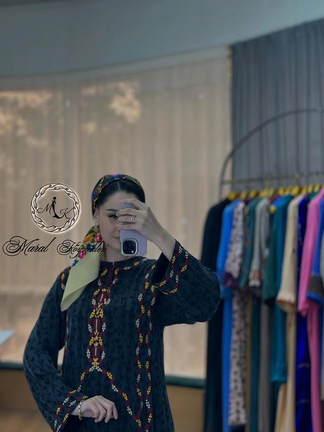 Türkmen fasonlar pombarh fasonlar Fasonlar 2025 fasonlar fason moda modalar Bezen bezen Türkmen fasonlar 2026 Türkmen fasonlar 2025 Türkmen fasonlar 2024 Türkmen fasonlar 2023 turkmenistan türkmenistan turkmen türkmen ashgabat  asgabat aşgabat balkan mary lebap dashoguz dasoguz daşoguz pombarh ponbarhat gulyupek gülýüpek stapel ştapel Gralan Çüýdeşen Abaýa Gadymy Krep Gurultaý 	Keteni Ýüpek Şifon Gipýur Lyon Welwet Atlas Kaşemir Streýç Suzana Ştapel Gülýüpek Pombarh Ýupka Gursakça Aksesuarlar Palto Penjek Okuw eşik Fata Sport eşik Uniforma Nakidka Öýme Şarf kompýuter ýaka ýaglyk Arenda köýnek 2nji el köýnek Taýyn köýnek Matalar Milli lybas milli lybaslar Toý köýnek Toý köýnekler toy koynek toy koynekler gundelik koynekler Gündelik	 
 köýnekler fata koynek Modern taze fason Eskiz koynektm turkmenkoynek türkmenkoynek fason moda moda fasonlar Iş eşik el iş	sada	ýakaly ýakasyz	keşdeli biserli	ýeňli giň nagyşly ýüregi açyk stoýka ýaka ýanly kombinasiýa 	zerli üsti aşak guşakly seçekli gysga ýeňli 