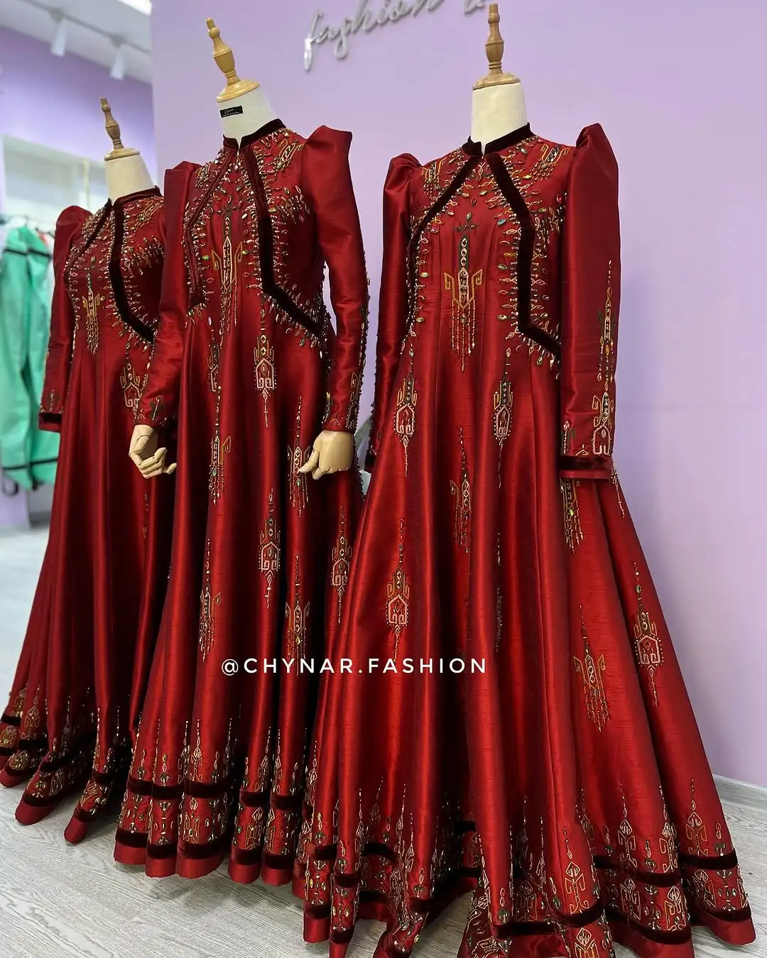 Türkmen fasonlar pombarh fasonlar Fasonlar 2025 fasonlar fason moda modalar Bezen bezen Türkmen fasonlar 2026 Türkmen fasonlar 2025 Türkmen fasonlar 2024 Türkmen fasonlar 2023 turkmenistan türkmenistan turkmen türkmen ashgabat  asgabat aşgabat balkan mary lebap dashoguz dasoguz daşoguz pombarh ponbarhat gulyupek gülýüpek stapel ştapel Gralan Çüýdeşen Abaýa Gadymy Krep Gurultaý 	Keteni Ýüpek Şifon Gipýur Lyon Welwet Atlas Kaşemir Streýç Suzana Ştapel Gülýüpek Pombarh Ýupka Gursakça Aksesuarlar Palto Penjek Okuw eşik Fata Sport eşik Uniforma Nakidka Öýme Şarf kompýuter ýaka ýaglyk Arenda köýnek 2nji el köýnek Taýyn köýnek Matalar Milli lybas milli lybaslar Toý köýnek Toý köýnekler toy koynek toy koynekler gundelik koynekler Gündelik	 
 köýnekler fata koynek Modern taze fason Eskiz koynektm turkmenkoynek türkmenkoynek fason moda moda fasonlar Iş eşik el iş	sada	ýakaly ýakasyz	keşdeli biserli	ýeňli giň nagyşly ýüregi açyk stoýka ýaka ýanly kombinasiýa 	zerli üsti aşak guşakly seçekli gysga ýeňli Toý köýnek el iş, keşdeli, ýakaly, biserli, ýeňli, stoýka ýaka, nagyşly 12-16, 17-25, 26-35 Gyzyl