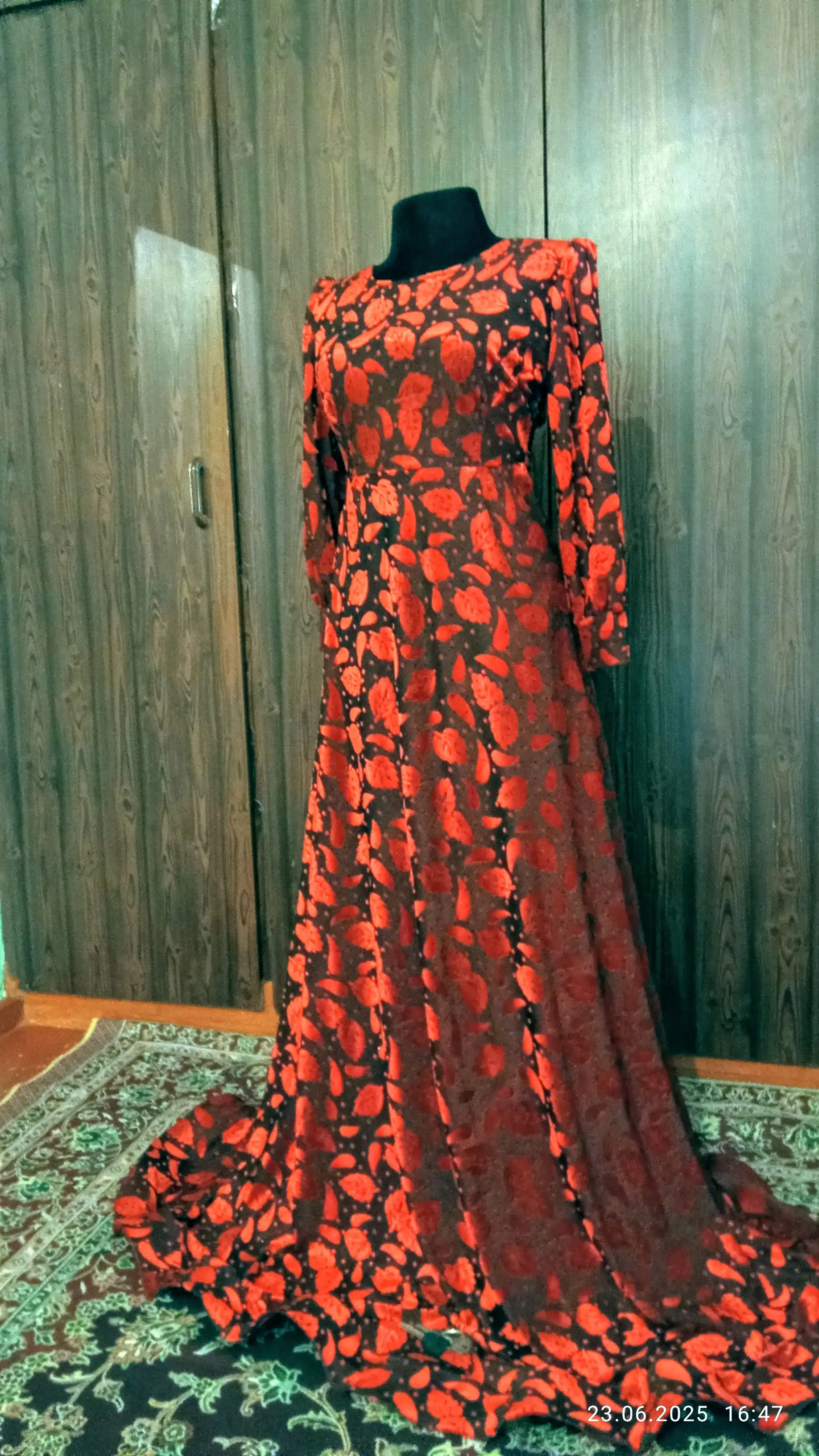 Türkmen fasonlar pombarh fasonlar Fasonlar 2025 fasonlar fason moda modalar Bezen bezen Türkmen fasonlar 2026 Türkmen fasonlar 2025 Türkmen fasonlar 2024 Türkmen fasonlar 2023 turkmenistan türkmenistan turkmen türkmen ashgabat  asgabat aşgabat balkan mary lebap dashoguz dasoguz daşoguz pombarh ponbarhat gulyupek gülýüpek stapel ştapel Gralan Çüýdeşen Abaýa Gadymy Krep Gurultaý 	Keteni Ýüpek Şifon Gipýur Lyon Welwet Atlas Kaşemir Streýç Suzana Ştapel Gülýüpek Pombarh Ýupka Gursakça Aksesuarlar Palto Penjek Okuw eşik Fata Sport eşik Uniforma Nakidka Öýme Şarf kompýuter ýaka ýaglyk Arenda köýnek 2nji el köýnek Taýyn köýnek Matalar Milli lybas milli lybaslar Toý köýnek Toý köýnekler toy koynek toy koynekler gundelik koynekler Gündelik	 
 köýnekler fata koynek Modern taze fason Eskiz koynektm turkmenkoynek türkmenkoynek fason moda moda fasonlar Iş eşik el iş	sada	ýakaly ýakasyz	keşdeli biserli	ýeňli giň nagyşly ýüregi açyk stoýka ýaka ýanly kombinasiýa 	zerli üsti aşak guşakly seçekli gysga ýeňli Toý köýnek   Goýy-gyzyl