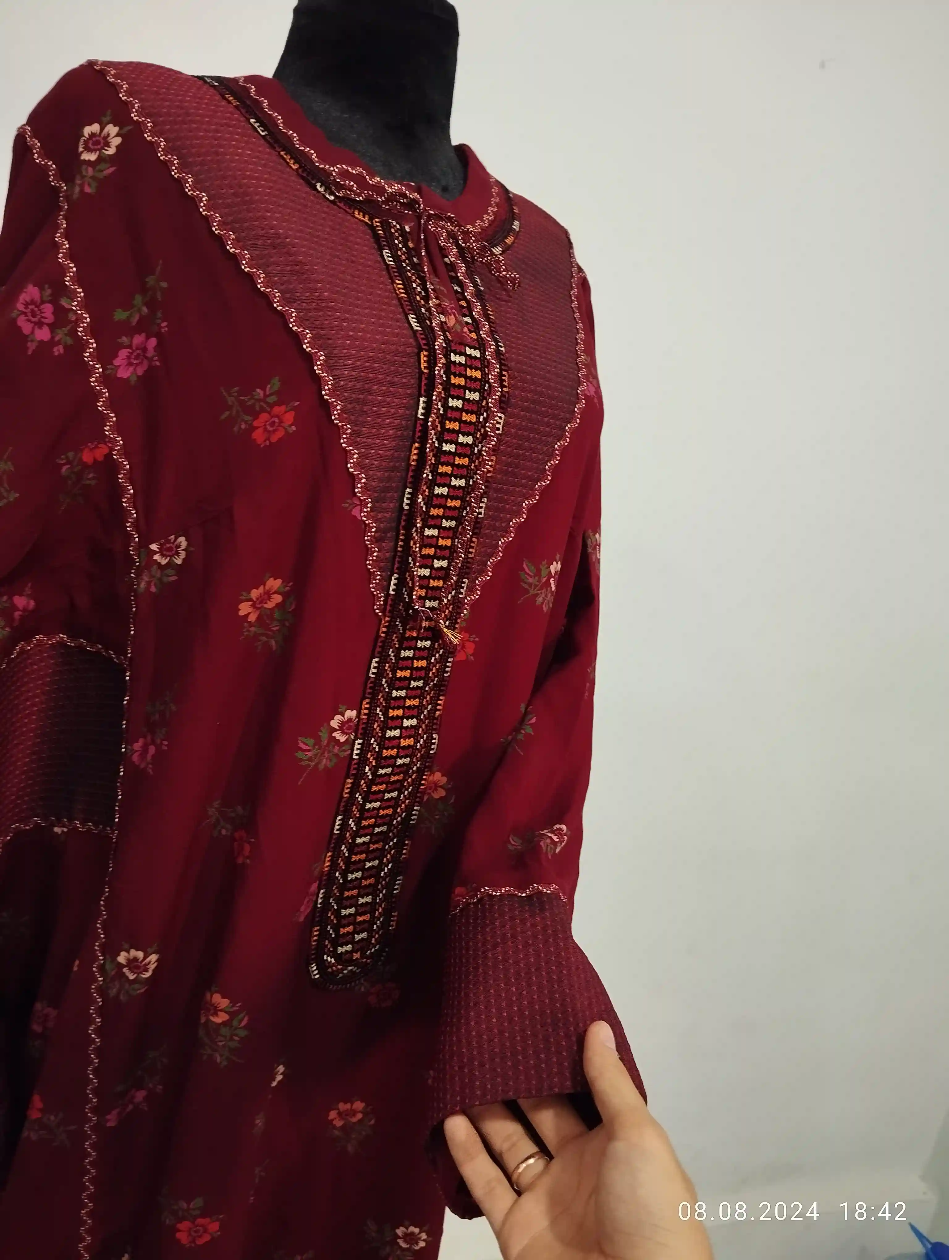 Türkmen fasonlar pombarh fasonlar Fasonlar 2025 fasonlar fason moda modalar Bezen bezen Türkmen fasonlar 2026 Türkmen fasonlar 2025 Türkmen fasonlar 2024 Türkmen fasonlar 2023 turkmenistan türkmenistan turkmen türkmen ashgabat  asgabat aşgabat balkan mary lebap dashoguz dasoguz daşoguz pombarh ponbarhat gulyupek gülýüpek stapel ştapel Gralan Çüýdeşen Abaýa Gadymy Krep Gurultaý 	Keteni Ýüpek Şifon Gipýur Lyon Welwet Atlas Kaşemir Streýç Suzana Ştapel Gülýüpek Pombarh Ýupka Gursakça Aksesuarlar Palto Penjek Okuw eşik Fata Sport eşik Uniforma Nakidka Öýme Şarf kompýuter ýaka ýaglyk Arenda köýnek 2nji el köýnek Taýyn köýnek Matalar Milli lybas milli lybaslar Toý köýnek Toý köýnekler toy koynek toy koynekler gundelik koynekler Gündelik	 
 köýnekler fata koynek Modern taze fason Eskiz koynektm turkmenkoynek türkmenkoynek fason moda moda fasonlar Iş eşik el iş	sada	ýakaly ýakasyz	keşdeli biserli	ýeňli giň nagyşly ýüregi açyk stoýka ýaka ýanly kombinasiýa 	zerli üsti aşak guşakly seçekli gysga ýeňli Ştapel Milli lybas ýakaly, ýanly, ýeňli  Goýy-gyzyl