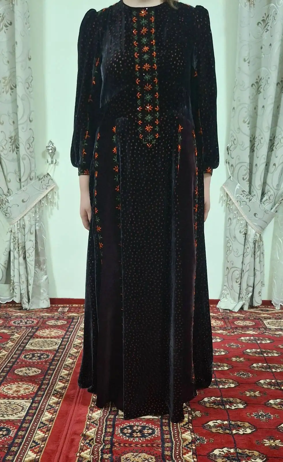 Türkmen fasonlar pombarh fasonlar Fasonlar 2025 fasonlar fason moda modalar Bezen bezen Türkmen fasonlar 2026 Türkmen fasonlar 2025 Türkmen fasonlar 2024 Türkmen fasonlar 2023 turkmenistan türkmenistan turkmen türkmen ashgabat  asgabat aşgabat balkan mary lebap dashoguz dasoguz daşoguz pombarh ponbarhat gulyupek gülýüpek stapel ştapel Gralan Çüýdeşen Abaýa Gadymy Krep Gurultaý 	Keteni Ýüpek Şifon Gipýur Lyon Welwet Atlas Kaşemir Streýç Suzana Ştapel Gülýüpek Pombarh Ýupka Gursakça Aksesuarlar Palto Penjek Okuw eşik Fata Sport eşik Uniforma Nakidka Öýme Şarf kompýuter ýaka ýaglyk Arenda köýnek 2nji el köýnek Taýyn köýnek Matalar Milli lybas milli lybaslar Toý köýnek Toý köýnekler toy koynek toy koynekler gundelik koynekler Gündelik	 
 köýnekler fata koynek Modern taze fason Eskiz koynektm turkmenkoynek türkmenkoynek fason moda moda fasonlar Iş eşik el iş	sada	ýakaly ýakasyz	keşdeli biserli	ýeňli giň nagyşly ýüregi açyk stoýka ýaka ýanly kombinasiýa 	zerli üsti aşak guşakly seçekli gysga ýeňli Panbarhat (Pombarh) Toý köýnek ýakaly, ýeňli, giň, 4 iňňe ýaka 26-35, 35+ Goýy-goňur, Goýy-çal yaz, guyz, gysh 2nji el