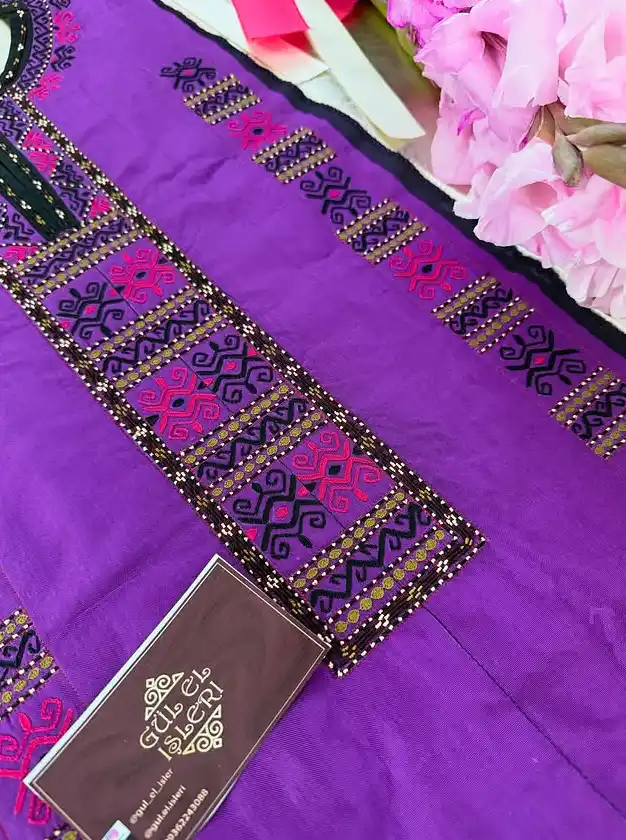 Türkmen fasonlar pombarh fasonlar Fasonlar 2025 fasonlar fason moda modalar Bezen bezen Türkmen fasonlar 2026 Türkmen fasonlar 2025 Türkmen fasonlar 2024 Türkmen fasonlar 2023 turkmenistan türkmenistan turkmen türkmen ashgabat  asgabat aşgabat balkan mary lebap dashoguz dasoguz daşoguz pombarh ponbarhat gulyupek gülýüpek stapel ştapel Gralan Çüýdeşen Abaýa Gadymy Krep Gurultaý 	Keteni Ýüpek Şifon Gipýur Lyon Welwet Atlas Kaşemir Streýç Suzana Ştapel Gülýüpek Pombarh Ýupka Gursakça Aksesuarlar Palto Penjek Okuw eşik Fata Sport eşik Uniforma Nakidka Öýme Şarf kompýuter ýaka ýaglyk Arenda köýnek 2nji el köýnek Taýyn köýnek Matalar Milli lybas milli lybaslar Toý köýnek Toý köýnekler toy koynek toy koynekler gundelik koynekler Gündelik	 
 köýnekler fata koynek Modern taze fason Eskiz koynektm turkmenkoynek türkmenkoynek fason moda moda fasonlar Iş eşik el iş	sada	ýakaly ýakasyz	keşdeli biserli	ýeňli giň nagyşly ýüregi açyk stoýka ýaka ýanly kombinasiýa 	zerli üsti aşak guşakly seçekli gysga ýeňli el iş, keşdeli, el ýaka, gaýma 12-16, 17-25, 26-35, 35+  yaz, tomus, guyz, gysh