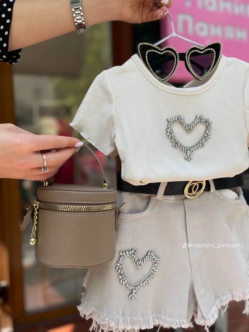 Türkmen fasonlar pombarh fasonlar Fasonlar 2025 fasonlar fason moda modalar Bezen bezen Türkmen fasonlar 2026 Türkmen fasonlar 2025 Türkmen fasonlar 2024 Türkmen fasonlar 2023 turkmenistan türkmenistan turkmen türkmen ashgabat  asgabat aşgabat balkan mary lebap dashoguz dasoguz daşoguz pombarh ponbarhat gulyupek gülýüpek stapel ştapel Gralan Çüýdeşen Abaýa Gadymy Krep Gurultaý 	Keteni Ýüpek Şifon Gipýur Lyon Welwet Atlas Kaşemir Streýç Suzana Ştapel Gülýüpek Pombarh Ýupka Gursakça Aksesuarlar Palto Penjek Okuw eşik Fata Sport eşik Uniforma Nakidka Öýme Şarf kompýuter ýaka ýaglyk Arenda köýnek 2nji el köýnek Taýyn köýnek Matalar Milli lybas milli lybaslar Toý köýnek Toý köýnekler toy koynek toy koynekler gundelik koynekler Gündelik	 
 köýnekler fata koynek Modern taze fason Eskiz koynektm turkmenkoynek türkmenkoynek fason moda moda fasonlar Iş eşik el iş	sada	ýakaly ýakasyz	keşdeli biserli	ýeňli giň nagyşly ýüregi açyk stoýka ýaka ýanly kombinasiýa 	zerli üsti aşak guşakly seçekli gysga ýeňli Modern  -12