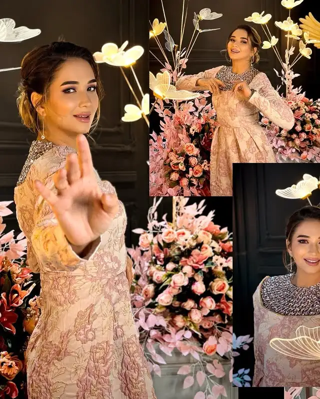 Türkmen fasonlar pombarh fasonlar Fasonlar 2025 fasonlar fason moda modalar Bezen bezen Türkmen fasonlar 2026 Türkmen fasonlar 2025 Türkmen fasonlar 2024 Türkmen fasonlar 2023 turkmenistan türkmenistan turkmen türkmen ashgabat  asgabat aşgabat balkan mary lebap dashoguz dasoguz daşoguz pombarh ponbarhat gulyupek gülýüpek stapel ştapel Gralan Çüýdeşen Abaýa Gadymy Krep Gurultaý 	Keteni Ýüpek Şifon Gipýur Lyon Welwet Atlas Kaşemir Streýç Suzana Ştapel Gülýüpek Pombarh Ýupka Gursakça Aksesuarlar Palto Penjek Okuw eşik Fata Sport eşik Uniforma Nakidka Öýme Şarf kompýuter ýaka ýaglyk Arenda köýnek 2nji el köýnek Taýyn köýnek Matalar Milli lybas milli lybaslar Toý köýnek Toý köýnekler toy koynek toy koynekler gundelik koynekler Gündelik	 
 köýnekler fata koynek Modern taze fason Eskiz koynektm turkmenkoynek türkmenkoynek fason moda moda fasonlar Iş eşik el iş	sada	ýakaly ýakasyz	keşdeli biserli	ýeňli giň nagyşly ýüregi açyk stoýka ýaka ýanly kombinasiýa 	zerli üsti aşak guşakly seçekli gysga ýeňli Toý köýnek, Modern el iş, ýakasyz, biserli, ýeňli, giň 26-35 Gülgüne yaz, tomus, guyz, gysh