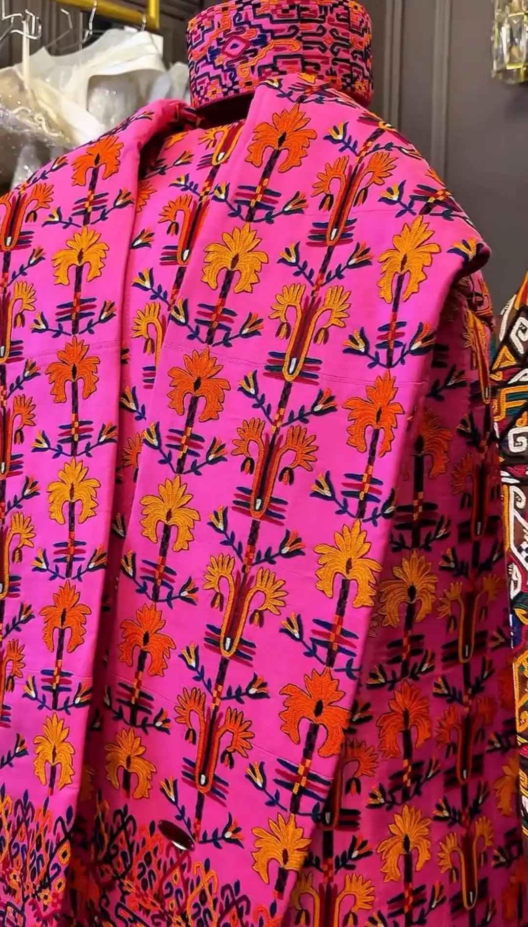 Türkmen fasonlar pombarh fasonlar Fasonlar 2025 fasonlar fason moda modalar Bezen bezen Türkmen fasonlar 2026 Türkmen fasonlar 2025 Türkmen fasonlar 2024 Türkmen fasonlar 2023 turkmenistan türkmenistan turkmen türkmen ashgabat  asgabat aşgabat balkan mary lebap dashoguz dasoguz daşoguz pombarh ponbarhat gulyupek gülýüpek stapel ştapel Gralan Çüýdeşen Abaýa Gadymy Krep Gurultaý 	Keteni Ýüpek Şifon Gipýur Lyon Welwet Atlas Kaşemir Streýç Suzana Ştapel Gülýüpek Pombarh Ýupka Gursakça Aksesuarlar Palto Penjek Okuw eşik Fata Sport eşik Uniforma Nakidka Öýme Şarf kompýuter ýaka ýaglyk Arenda köýnek 2nji el köýnek Taýyn köýnek Matalar Milli lybas milli lybaslar Toý köýnek Toý köýnekler toy koynek toy koynekler gundelik koynekler Gündelik	 
 köýnekler fata koynek Modern taze fason Eskiz koynektm turkmenkoynek türkmenkoynek fason moda moda fasonlar Iş eşik el iş	sada	ýakaly ýakasyz	keşdeli biserli	ýeňli giň nagyşly ýüregi açyk stoýka ýaka ýanly kombinasiýa 	zerli üsti aşak guşakly seçekli gysga ýeňli Gadymy Milli lybas el iş, keşdeli, ýakaly, ýeňli, giň, kombinasiýa, nagyşly 17-25, 26-35 Gülgüne, Gyzyl, Goýy-gök, Goňur yaz, tomus, guyz, gysh