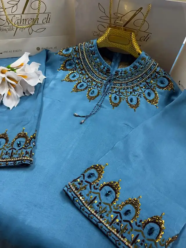 Türkmen fasonlar pombarh fasonlar Fasonlar 2025 fasonlar fason moda modalar Bezen bezen Türkmen fasonlar 2026 Türkmen fasonlar 2025 Türkmen fasonlar 2024 Türkmen fasonlar 2023 turkmenistan türkmenistan turkmen türkmen ashgabat  asgabat aşgabat balkan mary lebap dashoguz dasoguz daşoguz pombarh ponbarhat gulyupek gülýüpek stapel ştapel Gralan Çüýdeşen Abaýa Gadymy Krep Gurultaý 	Keteni Ýüpek Şifon Gipýur Lyon Welwet Atlas Kaşemir Streýç Suzana Ştapel Gülýüpek Pombarh Ýupka Gursakça Aksesuarlar Palto Penjek Okuw eşik Fata Sport eşik Uniforma Nakidka Öýme Şarf kompýuter ýaka ýaglyk Arenda köýnek 2nji el köýnek Taýyn köýnek Matalar Milli lybas milli lybaslar Toý köýnek Toý köýnekler toy koynek toy koynekler gundelik koynekler Gündelik	 
 köýnekler fata koynek Modern taze fason Eskiz koynektm turkmenkoynek türkmenkoynek fason moda moda fasonlar Iş eşik el iş	sada	ýakaly ýakasyz	keşdeli biserli	ýeňli giň nagyşly ýüregi açyk stoýka ýaka ýanly kombinasiýa 	zerli üsti aşak guşakly seçekli gysga ýeňli 