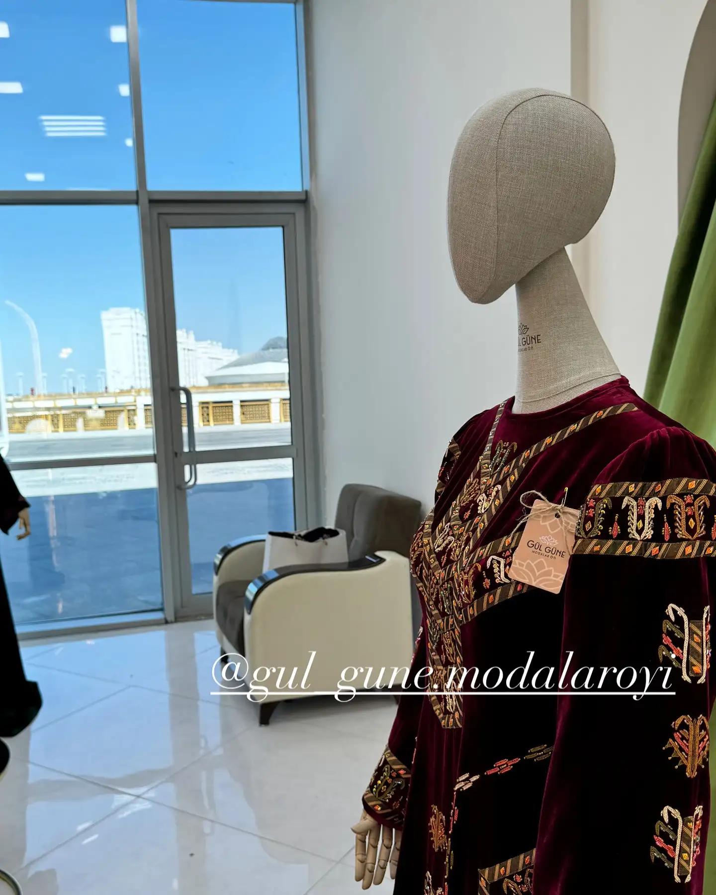 Türkmen fasonlar pombarh fasonlar Fasonlar 2025 fasonlar fason moda modalar Bezen bezen Türkmen fasonlar 2026 Türkmen fasonlar 2025 Türkmen fasonlar 2024 Türkmen fasonlar 2023 turkmenistan türkmenistan turkmen türkmen ashgabat  asgabat aşgabat balkan mary lebap dashoguz dasoguz daşoguz pombarh ponbarhat gulyupek gülýüpek stapel ştapel Gralan Çüýdeşen Abaýa Gadymy Krep Gurultaý 	Keteni Ýüpek Şifon Gipýur Lyon Welwet Atlas Kaşemir Streýç Suzana Ştapel Gülýüpek Pombarh Ýupka Gursakça Aksesuarlar Palto Penjek Okuw eşik Fata Sport eşik Uniforma Nakidka Öýme Şarf kompýuter ýaka ýaglyk Arenda köýnek 2nji el köýnek Taýyn köýnek Matalar Milli lybas milli lybaslar Toý köýnek Toý köýnekler toy koynek toy koynekler gundelik koynekler Gündelik	 
 köýnekler fata koynek Modern taze fason Eskiz koynektm turkmenkoynek türkmenkoynek fason moda moda fasonlar Iş eşik el iş	sada	ýakaly ýakasyz	keşdeli biserli	ýeňli giň nagyşly ýüregi açyk stoýka ýaka ýanly kombinasiýa 	zerli üsti aşak guşakly seçekli gysga ýeňli Panbarhat (Pombarh) Toý köýnek el iş, keşdeli, ýakaly, ýeňli, nagyşly 17-25, 26-35, 35+ Goýy-gyzyl