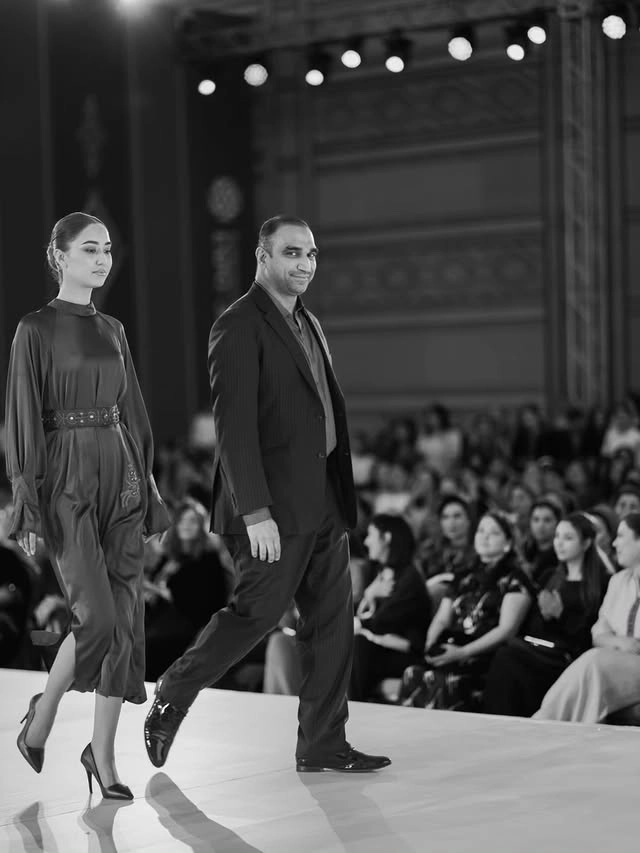 Türkmen fasonlar pombarh fasonlar Fasonlar 2025 fasonlar fason moda modalar Bezen bezen Türkmen fasonlar 2026 Türkmen fasonlar 2025 Türkmen fasonlar 2024 Türkmen fasonlar 2023 turkmenistan türkmenistan turkmen türkmen ashgabat  asgabat aşgabat balkan mary lebap dashoguz dasoguz daşoguz pombarh ponbarhat gulyupek gülýüpek stapel ştapel Gralan Çüýdeşen Abaýa Gadymy Krep Gurultaý 	Keteni Ýüpek Şifon Gipýur Lyon Welwet Atlas Kaşemir Streýç Suzana Ştapel Gülýüpek Pombarh Ýupka Gursakça Aksesuarlar Palto Penjek Okuw eşik Fata Sport eşik Uniforma Nakidka Öýme Şarf kompýuter ýaka ýaglyk Arenda köýnek 2nji el köýnek Taýyn köýnek Matalar Milli lybas milli lybaslar Toý köýnek Toý köýnekler toy koynek toy koynekler gundelik koynekler Gündelik	 
 köýnekler fata koynek Modern taze fason Eskiz koynektm turkmenkoynek türkmenkoynek fason moda moda fasonlar Iş eşik el iş	sada	ýakaly ýakasyz	keşdeli biserli	ýeňli giň nagyşly ýüregi açyk stoýka ýaka ýanly kombinasiýa 	zerli üsti aşak guşakly seçekli gysga ýeňli Modern TürkmenTextile Expo 2025 12-16, 17-25, 26-35, 35+  yaz, tomus, guyz, gysh