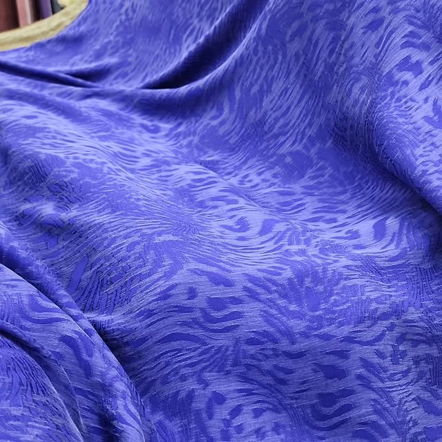 Türkmen fasonlar pombarh fasonlar Fasonlar 2025 fasonlar fason moda modalar Bezen bezen Türkmen fasonlar 2026 Türkmen fasonlar 2025 Türkmen fasonlar 2024 Türkmen fasonlar 2023 turkmenistan türkmenistan turkmen türkmen ashgabat  asgabat aşgabat balkan mary lebap dashoguz dasoguz daşoguz pombarh ponbarhat gulyupek gülýüpek stapel ştapel Gralan Çüýdeşen Abaýa Gadymy Krep Gurultaý 	Keteni Ýüpek Şifon Gipýur Lyon Welwet Atlas Kaşemir Streýç Suzana Ştapel Gülýüpek Pombarh Ýupka Gursakça Aksesuarlar Palto Penjek Okuw eşik Fata Sport eşik Uniforma Nakidka Öýme Şarf kompýuter ýaka ýaglyk Arenda köýnek 2nji el köýnek Taýyn köýnek Matalar Milli lybas milli lybaslar Toý köýnek Toý köýnekler toy koynek toy koynekler gundelik koynekler Gündelik	 
 köýnekler fata koynek Modern taze fason Eskiz koynektm turkmenkoynek türkmenkoynek fason moda moda fasonlar Iş eşik el iş	sada	ýakaly ýakasyz	keşdeli biserli	ýeňli giň nagyşly ýüregi açyk stoýka ýaka ýanly kombinasiýa 	zerli üsti aşak guşakly seçekli gysga ýeňli Gülýüpek Toý köýnek, Milli lybas, Modern, Gündelik, Iş eşik  12-16, 17-25, 26-35, 35+ Haki, Goýy-gyzyl, Wizon, Gyzyl, Goýy-gök, Goýy-ýaşyl, Altyn yaz, tomus, guyz Matalar