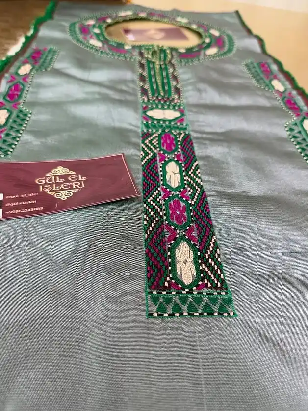 Türkmen fasonlar pombarh fasonlar Fasonlar 2025 fasonlar fason moda modalar Bezen bezen Türkmen fasonlar 2026 Türkmen fasonlar 2025 Türkmen fasonlar 2024 Türkmen fasonlar 2023 turkmenistan türkmenistan turkmen türkmen ashgabat  asgabat aşgabat balkan mary lebap dashoguz dasoguz daşoguz pombarh ponbarhat gulyupek gülýüpek stapel ştapel Gralan Çüýdeşen Abaýa Gadymy Krep Gurultaý 	Keteni Ýüpek Şifon Gipýur Lyon Welwet Atlas Kaşemir Streýç Suzana Ştapel Gülýüpek Pombarh Ýupka Gursakça Aksesuarlar Palto Penjek Okuw eşik Fata Sport eşik Uniforma Nakidka Öýme Şarf kompýuter ýaka ýaglyk Arenda köýnek 2nji el köýnek Taýyn köýnek Matalar Milli lybas milli lybaslar Toý köýnek Toý köýnekler toy koynek toy koynekler gundelik koynekler Gündelik	 
 köýnekler fata koynek Modern taze fason Eskiz koynektm turkmenkoynek türkmenkoynek fason moda moda fasonlar Iş eşik el iş	sada	ýakaly ýakasyz	keşdeli biserli	ýeňli giň nagyşly ýüregi açyk stoýka ýaka ýanly kombinasiýa 	zerli üsti aşak guşakly seçekli gysga ýeňli el iş, keşdeli, el ýaka, gaýma 12-16, 17-25, 26-35, 35+  yaz, tomus, guyz, gysh