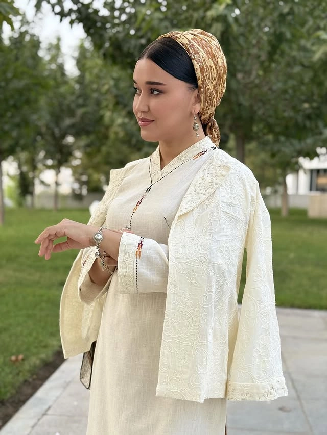 Türkmen fasonlar pombarh fasonlar Fasonlar 2025 fasonlar fason moda modalar Bezen bezen Türkmen fasonlar 2026 Türkmen fasonlar 2025 Türkmen fasonlar 2024 Türkmen fasonlar 2023 turkmenistan türkmenistan turkmen türkmen ashgabat  asgabat aşgabat balkan mary lebap dashoguz dasoguz daşoguz pombarh ponbarhat gulyupek gülýüpek stapel ştapel Gralan Çüýdeşen Abaýa Gadymy Krep Gurultaý 	Keteni Ýüpek Şifon Gipýur Lyon Welwet Atlas Kaşemir Streýç Suzana Ştapel Gülýüpek Pombarh Ýupka Gursakça Aksesuarlar Palto Penjek Okuw eşik Fata Sport eşik Uniforma Nakidka Öýme Şarf kompýuter ýaka ýaglyk Arenda köýnek 2nji el köýnek Taýyn köýnek Matalar Milli lybas milli lybaslar Toý köýnek Toý köýnekler toy koynek toy koynekler gundelik koynekler Gündelik	 
 köýnekler fata koynek Modern taze fason Eskiz koynektm turkmenkoynek türkmenkoynek fason moda moda fasonlar Iş eşik el iş	sada	ýakaly ýakasyz	keşdeli biserli	ýeňli giň nagyşly ýüregi açyk stoýka ýaka ýanly kombinasiýa 	zerli üsti aşak guşakly seçekli gysga ýeňli 