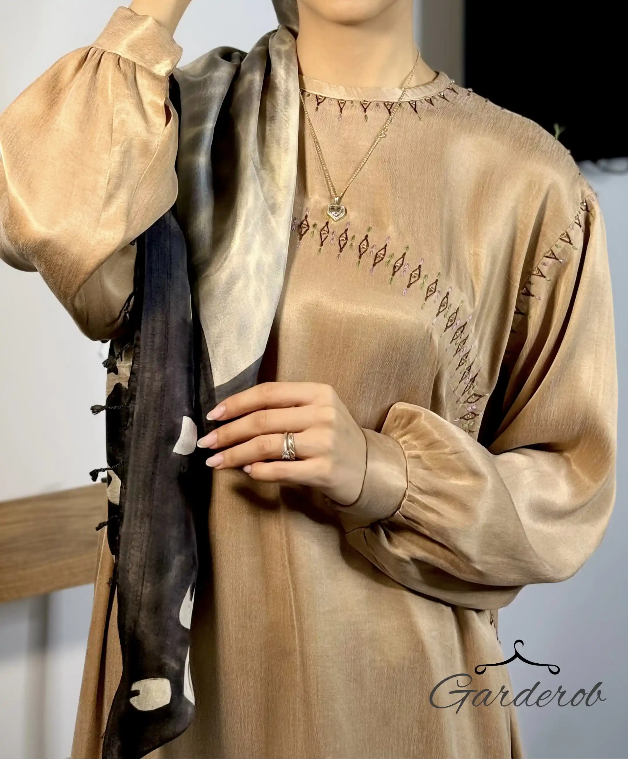 Türkmen fasonlar pombarh fasonlar Fasonlar 2025 fasonlar fason moda modalar Bezen bezen Türkmen fasonlar 2026 Türkmen fasonlar 2025 Türkmen fasonlar 2024 Türkmen fasonlar 2023 turkmenistan türkmenistan turkmen türkmen ashgabat  asgabat aşgabat balkan mary lebap dashoguz dasoguz daşoguz pombarh ponbarhat gulyupek gülýüpek stapel ştapel Gralan Çüýdeşen Abaýa Gadymy Krep Gurultaý 	Keteni Ýüpek Şifon Gipýur Lyon Welwet Atlas Kaşemir Streýç Suzana Ştapel Gülýüpek Pombarh Ýupka Gursakça Aksesuarlar Palto Penjek Okuw eşik Fata Sport eşik Uniforma Nakidka Öýme Şarf kompýuter ýaka ýaglyk Arenda köýnek 2nji el köýnek Taýyn köýnek Matalar Milli lybas milli lybaslar Toý köýnek Toý köýnekler toy koynek toy koynekler gundelik koynekler Gündelik	 
 köýnekler fata koynek Modern taze fason Eskiz koynektm turkmenkoynek türkmenkoynek fason moda moda fasonlar Iş eşik el iş	sada	ýakaly ýakasyz	keşdeli biserli	ýeňli giň nagyşly ýüregi açyk stoýka ýaka ýanly kombinasiýa 	zerli üsti aşak guşakly seçekli gysga ýeňli 