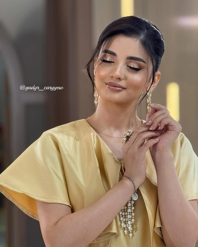 Türkmen fasonlar pombarh fasonlar Fasonlar 2025 fasonlar fason moda modalar Bezen bezen Türkmen fasonlar 2026 Türkmen fasonlar 2025 Türkmen fasonlar 2024 Türkmen fasonlar 2023 turkmenistan türkmenistan turkmen türkmen ashgabat  asgabat aşgabat balkan mary lebap dashoguz dasoguz daşoguz pombarh ponbarhat gulyupek gülýüpek stapel ştapel Gralan Çüýdeşen Abaýa Gadymy Krep Gurultaý 	Keteni Ýüpek Şifon Gipýur Lyon Welwet Atlas Kaşemir Streýç Suzana Ştapel Gülýüpek Pombarh Ýupka Gursakça Aksesuarlar Palto Penjek Okuw eşik Fata Sport eşik Uniforma Nakidka Öýme Şarf kompýuter ýaka ýaglyk Arenda köýnek 2nji el köýnek Taýyn köýnek Matalar Milli lybas milli lybaslar Toý köýnek Toý köýnekler toy koynek toy koynekler gundelik koynekler Gündelik	 
 köýnekler fata koynek Modern taze fason Eskiz koynektm turkmenkoynek türkmenkoynek fason moda moda fasonlar Iş eşik el iş	sada	ýakaly ýakasyz	keşdeli biserli	ýeňli giň nagyşly ýüregi açyk stoýka ýaka ýanly kombinasiýa 	zerli üsti aşak guşakly seçekli gysga ýeňli Lyon Toý köýnek, Modern ýakasyz, ýeňli, giň 17-25, 26-35 Altyn yaz, tomus, guyz