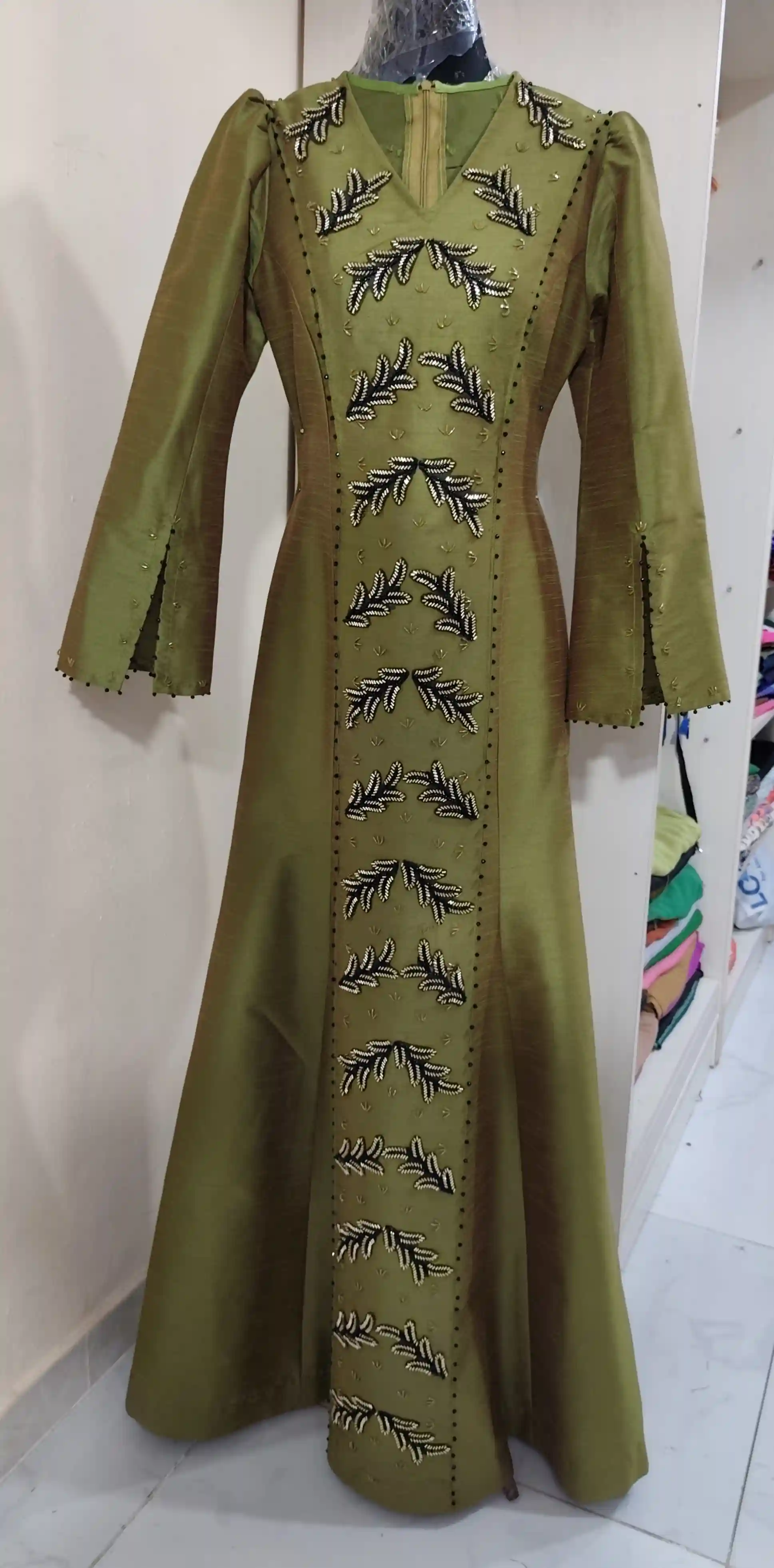 Türkmen fasonlar pombarh fasonlar Fasonlar 2025 fasonlar fason moda modalar Bezen bezen Türkmen fasonlar 2026 Türkmen fasonlar 2025 Türkmen fasonlar 2024 Türkmen fasonlar 2023 turkmenistan türkmenistan turkmen türkmen ashgabat  asgabat aşgabat balkan mary lebap dashoguz dasoguz daşoguz pombarh ponbarhat gulyupek gülýüpek stapel ştapel Gralan Çüýdeşen Abaýa Gadymy Krep Gurultaý 	Keteni Ýüpek Şifon Gipýur Lyon Welwet Atlas Kaşemir Streýç Suzana Ştapel Gülýüpek Pombarh Ýupka Gursakça Aksesuarlar Palto Penjek Okuw eşik Fata Sport eşik Uniforma Nakidka Öýme Şarf kompýuter ýaka ýaglyk Arenda köýnek 2nji el köýnek Taýyn köýnek Matalar Milli lybas milli lybaslar Toý köýnek Toý köýnekler toy koynek toy koynekler gundelik koynekler Gündelik	 
 köýnekler fata koynek Modern taze fason Eskiz koynektm turkmenkoynek türkmenkoynek fason moda moda fasonlar Iş eşik el iş	sada	ýakaly ýakasyz	keşdeli biserli	ýeňli giň nagyşly ýüregi açyk stoýka ýaka ýanly kombinasiýa 	zerli üsti aşak guşakly seçekli gysga ýeňli Şantu Toý köýnek el iş, ýakasyz, biserli, ýanly, ýeňli, giň, gaş 17-25, 26-35 Haki yaz, tomus, guyz, gysh 2nji el