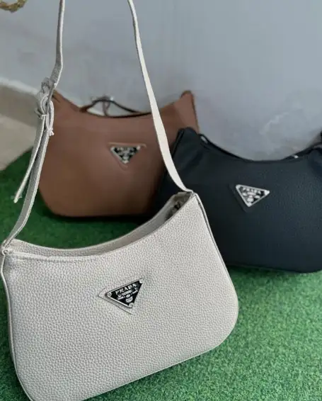 Türkmen fasonlar pombarh fasonlar Fasonlar 2025 fasonlar fason moda modalar Bezen bezen Türkmen fasonlar 2026 Türkmen fasonlar 2025 Türkmen fasonlar 2024 Türkmen fasonlar 2023 turkmenistan türkmenistan turkmen türkmen ashgabat  asgabat aşgabat balkan mary lebap dashoguz dasoguz daşoguz pombarh ponbarhat gulyupek gülýüpek stapel ştapel Gralan Çüýdeşen Abaýa Gadymy Krep Gurultaý 	Keteni Ýüpek Şifon Gipýur Lyon Welwet Atlas Kaşemir Streýç Suzana Ştapel Gülýüpek Pombarh Ýupka Gursakça Aksesuarlar Palto Penjek Okuw eşik Fata Sport eşik Uniforma Nakidka Öýme Şarf kompýuter ýaka ýaglyk Arenda köýnek 2nji el köýnek Taýyn köýnek Matalar Milli lybas milli lybaslar Toý köýnek Toý köýnekler toy koynek toy koynekler gundelik koynekler Gündelik	 
 köýnekler fata koynek Modern taze fason Eskiz koynektm turkmenkoynek türkmenkoynek fason moda moda fasonlar Iş eşik el iş	sada	ýakaly ýakasyz	keşdeli biserli	ýeňli giň nagyşly ýüregi açyk stoýka ýaka ýanly kombinasiýa 	zerli üsti aşak guşakly seçekli gysga ýeňli Gara, Ak, Goňur  Sumka