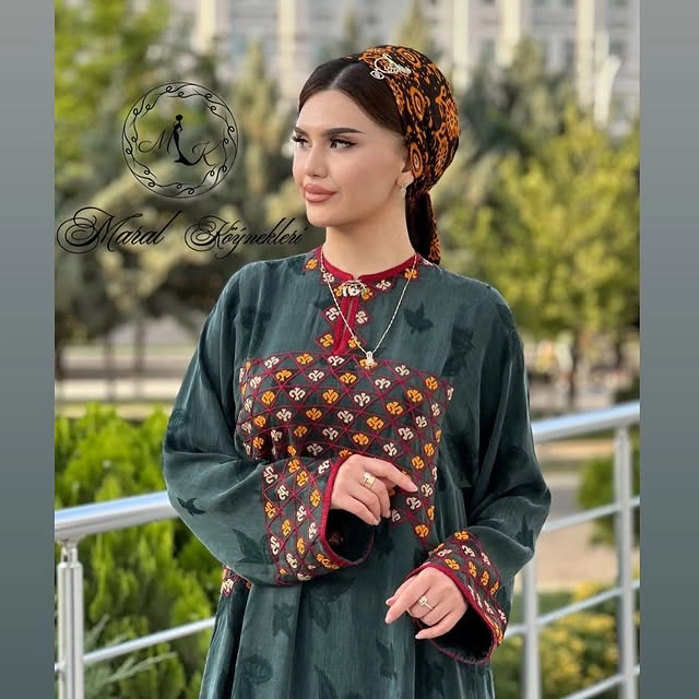 Türkmen fasonlar pombarh fasonlar Fasonlar 2025 fasonlar fason moda modalar Bezen bezen Türkmen fasonlar 2026 Türkmen fasonlar 2025 Türkmen fasonlar 2024 Türkmen fasonlar 2023 turkmenistan türkmenistan turkmen türkmen ashgabat  asgabat aşgabat balkan mary lebap dashoguz dasoguz daşoguz pombarh ponbarhat gulyupek gülýüpek stapel ştapel Gralan Çüýdeşen Abaýa Gadymy Krep Gurultaý 	Keteni Ýüpek Şifon Gipýur Lyon Welwet Atlas Kaşemir Streýç Suzana Ştapel Gülýüpek Pombarh Ýupka Gursakça Aksesuarlar Palto Penjek Okuw eşik Fata Sport eşik Uniforma Nakidka Öýme Şarf kompýuter ýaka ýaglyk Arenda köýnek 2nji el köýnek Taýyn köýnek Matalar Milli lybas milli lybaslar Toý köýnek Toý köýnekler toy koynek toy koynekler gundelik koynekler Gündelik	 
 köýnekler fata koynek Modern taze fason Eskiz koynektm turkmenkoynek türkmenkoynek fason moda moda fasonlar Iş eşik el iş	sada	ýakaly ýakasyz	keşdeli biserli	ýeňli giň nagyşly ýüregi açyk stoýka ýaka ýanly kombinasiýa 	zerli üsti aşak guşakly seçekli gysga ýeňli Gülýüpek Toý köýnek, Milli lybas el iş, keşdeli, ýanly, ýeňli, giň, nagyşly 17-25, 26-35 Goýy-ýaşyl yaz, tomus, guyz