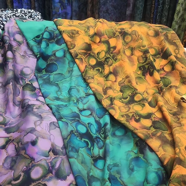 Türkmen fasonlar pombarh fasonlar Fasonlar 2025 fasonlar fason moda modalar Bezen bezen Türkmen fasonlar 2026 Türkmen fasonlar 2025 Türkmen fasonlar 2024 Türkmen fasonlar 2023 turkmenistan türkmenistan turkmen türkmen ashgabat  asgabat aşgabat balkan mary lebap dashoguz dasoguz daşoguz pombarh ponbarhat gulyupek gülýüpek stapel ştapel Gralan Çüýdeşen Abaýa Gadymy Krep Gurultaý 	Keteni Ýüpek Şifon Gipýur Lyon Welwet Atlas Kaşemir Streýç Suzana Ştapel Gülýüpek Pombarh Ýupka Gursakça Aksesuarlar Palto Penjek Okuw eşik Fata Sport eşik Uniforma Nakidka Öýme Şarf kompýuter ýaka ýaglyk Arenda köýnek 2nji el köýnek Taýyn köýnek Matalar Milli lybas milli lybaslar Toý köýnek Toý köýnekler toy koynek toy koynekler gundelik koynekler Gündelik	 
 köýnekler fata koynek Modern taze fason Eskiz koynektm turkmenkoynek türkmenkoynek fason moda moda fasonlar Iş eşik el iş	sada	ýakaly ýakasyz	keşdeli biserli	ýeňli giň nagyşly ýüregi açyk stoýka ýaka ýanly kombinasiýa 	zerli üsti aşak guşakly seçekli gysga ýeňli Ştapel, Gülýüpek    Gök, Ýaşyl, Mämişi, #4B2C75 yaz, tomus Matalar