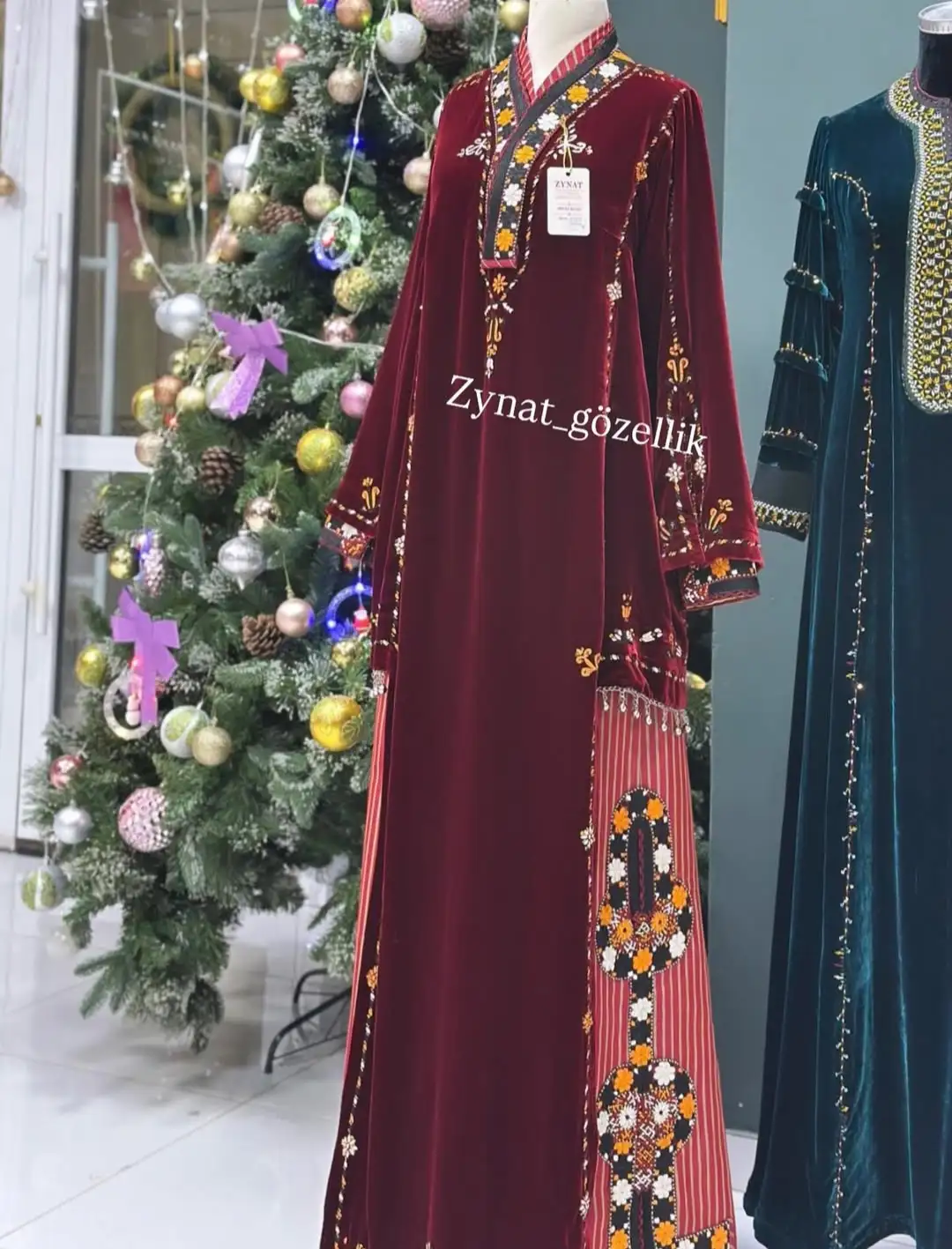 Türkmen fasonlar pombarh fasonlar Fasonlar 2025 fasonlar fason moda modalar Bezen bezen Türkmen fasonlar 2026 Türkmen fasonlar 2025 Türkmen fasonlar 2024 Türkmen fasonlar 2023 turkmenistan türkmenistan turkmen türkmen ashgabat  asgabat aşgabat balkan mary lebap dashoguz dasoguz daşoguz pombarh ponbarhat gulyupek gülýüpek stapel ştapel Gralan Çüýdeşen Abaýa Gadymy Krep Gurultaý 	Keteni Ýüpek Şifon Gipýur Lyon Welwet Atlas Kaşemir Streýç Suzana Ştapel Gülýüpek Pombarh Ýupka Gursakça Aksesuarlar Palto Penjek Okuw eşik Fata Sport eşik Uniforma Nakidka Öýme Şarf kompýuter ýaka ýaglyk Arenda köýnek 2nji el köýnek Taýyn köýnek Matalar Milli lybas milli lybaslar Toý köýnek Toý köýnekler toy koynek toy koynekler gundelik koynekler Gündelik	 
 köýnekler fata koynek Modern taze fason Eskiz koynektm turkmenkoynek türkmenkoynek fason moda moda fasonlar Iş eşik el iş	sada	ýakaly ýakasyz	keşdeli biserli	ýeňli giň nagyşly ýüregi açyk stoýka ýaka ýanly kombinasiýa 	zerli üsti aşak guşakly seçekli gysga ýeňli 