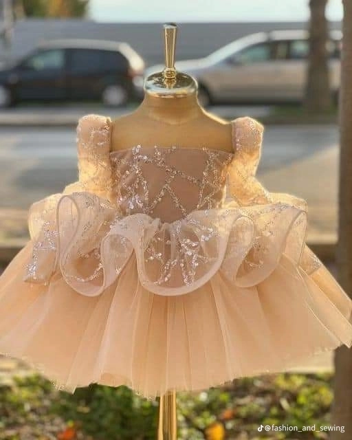 Türkmen fasonlar pombarh fasonlar Fasonlar 2025 fasonlar fason moda modalar Bezen bezen Türkmen fasonlar 2026 Türkmen fasonlar 2025 Türkmen fasonlar 2024 Türkmen fasonlar 2023 turkmenistan türkmenistan turkmen türkmen ashgabat  asgabat aşgabat balkan mary lebap dashoguz dasoguz daşoguz pombarh ponbarhat gulyupek gülýüpek stapel ştapel Gralan Çüýdeşen Abaýa Gadymy Krep Gurultaý 	Keteni Ýüpek Şifon Gipýur Lyon Welwet Atlas Kaşemir Streýç Suzana Ştapel Gülýüpek Pombarh Ýupka Gursakça Aksesuarlar Palto Penjek Okuw eşik Fata Sport eşik Uniforma Nakidka Öýme Şarf kompýuter ýaka ýaglyk Arenda köýnek 2nji el köýnek Taýyn köýnek Matalar Milli lybas milli lybaslar Toý köýnek Toý köýnekler toy koynek toy koynekler gundelik koynekler Gündelik	 
 köýnekler fata koynek Modern taze fason Eskiz koynektm turkmenkoynek türkmenkoynek fason moda moda fasonlar Iş eşik el iş	sada	ýakaly ýakasyz	keşdeli biserli	ýeňli giň nagyşly ýüregi açyk stoýka ýaka ýanly kombinasiýa 	zerli üsti aşak guşakly seçekli gysga ýeňli Toý köýnek  -12