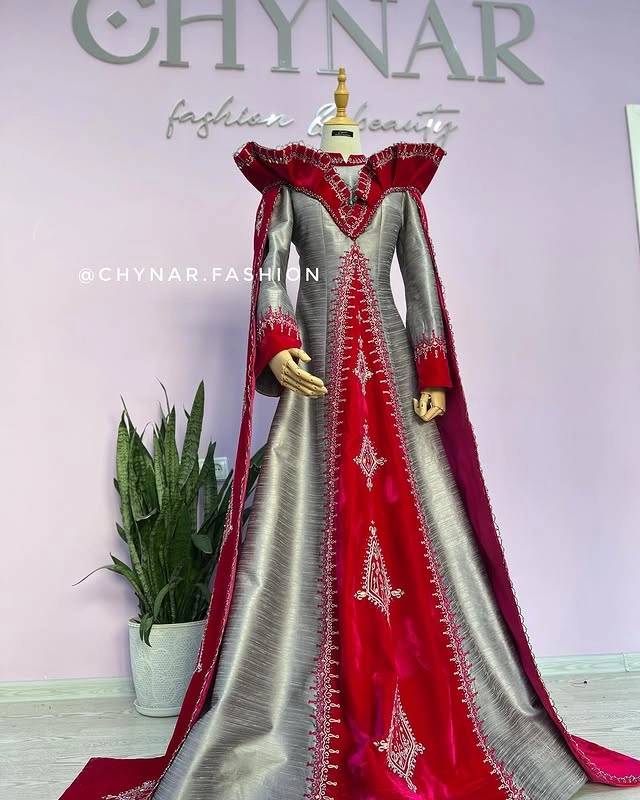 Türkmen fasonlar pombarh fasonlar Fasonlar 2025 fasonlar fason moda modalar Bezen bezen Türkmen fasonlar 2026 Türkmen fasonlar 2025 Türkmen fasonlar 2024 Türkmen fasonlar 2023 turkmenistan türkmenistan turkmen türkmen ashgabat  asgabat aşgabat balkan mary lebap dashoguz dasoguz daşoguz pombarh ponbarhat gulyupek gülýüpek stapel ştapel Gralan Çüýdeşen Abaýa Gadymy Krep Gurultaý 	Keteni Ýüpek Şifon Gipýur Lyon Welwet Atlas Kaşemir Streýç Suzana Ştapel Gülýüpek Pombarh Ýupka Gursakça Aksesuarlar Palto Penjek Okuw eşik Fata Sport eşik Uniforma Nakidka Öýme Şarf kompýuter ýaka ýaglyk Arenda köýnek 2nji el köýnek Taýyn köýnek Matalar Milli lybas milli lybaslar Toý köýnek Toý köýnekler toy koynek toy koynekler gundelik koynekler Gündelik	 
 köýnekler fata koynek Modern taze fason Eskiz koynektm turkmenkoynek türkmenkoynek fason moda moda fasonlar Iş eşik el iş	sada	ýakaly ýakasyz	keşdeli biserli	ýeňli giň nagyşly ýüregi açyk stoýka ýaka ýanly kombinasiýa 	zerli üsti aşak guşakly seçekli gysga ýeňli Panbarhat (Pombarh), Ýüpek, Şantu Toý köýnek el iş, ýakasyz, biserli, ýanly, ýeňli, giň, kombinasiýa 17-25, 26-35 Goýy-gyzyl, Çal yaz, guyz