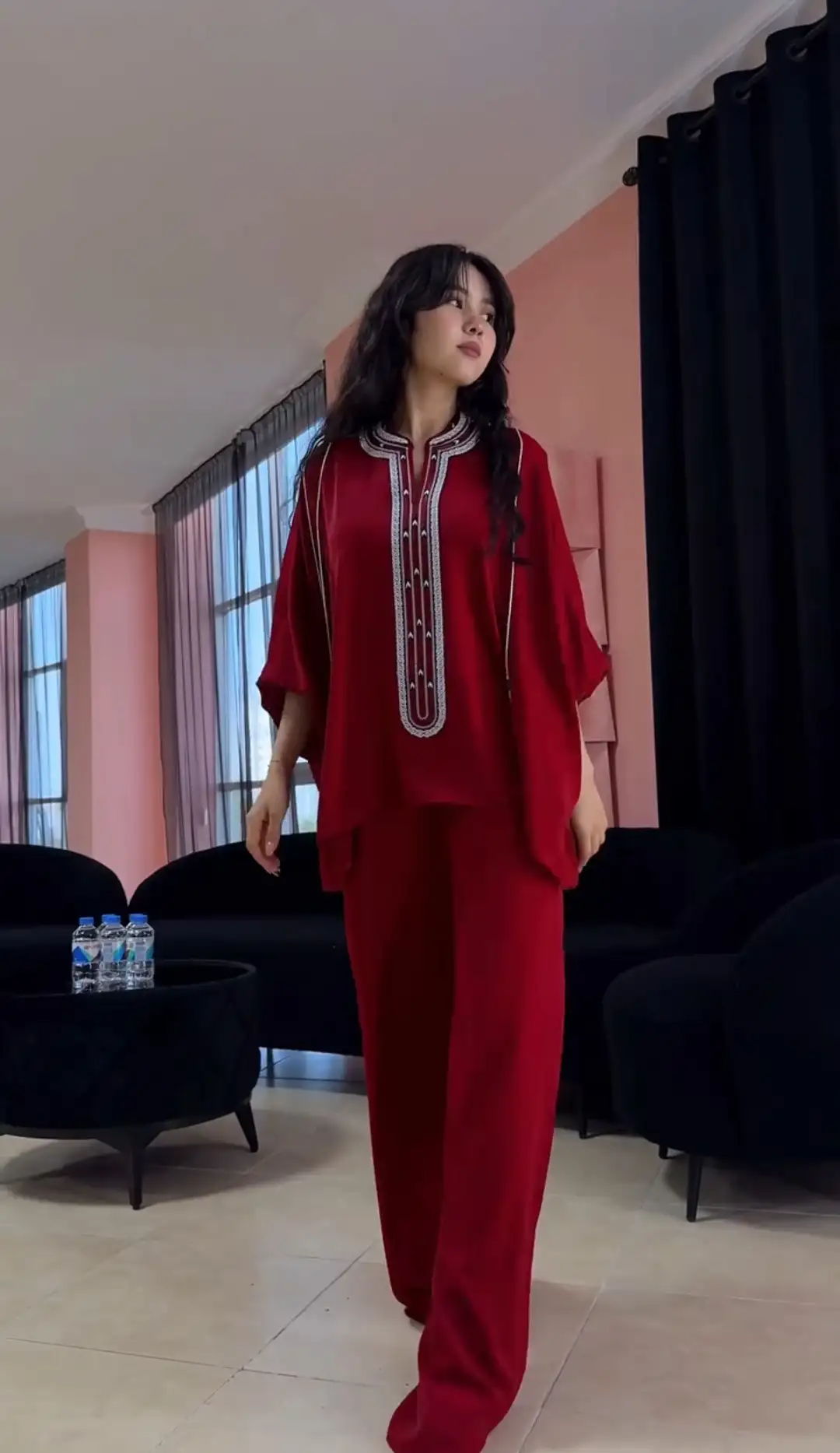 Türkmen fasonlar pombarh fasonlar Fasonlar 2025 fasonlar fason moda modalar Bezen bezen Türkmen fasonlar 2026 Türkmen fasonlar 2025 Türkmen fasonlar 2024 Türkmen fasonlar 2023 turkmenistan türkmenistan turkmen türkmen ashgabat  asgabat aşgabat balkan mary lebap dashoguz dasoguz daşoguz pombarh ponbarhat gulyupek gülýüpek stapel ştapel Gralan Çüýdeşen Abaýa Gadymy Krep Gurultaý 	Keteni Ýüpek Şifon Gipýur Lyon Welwet Atlas Kaşemir Streýç Suzana Ştapel Gülýüpek Pombarh Ýupka Gursakça Aksesuarlar Palto Penjek Okuw eşik Fata Sport eşik Uniforma Nakidka Öýme Şarf kompýuter ýaka ýaglyk Arenda köýnek 2nji el köýnek Taýyn köýnek Matalar Milli lybas milli lybaslar Toý köýnek Toý köýnekler toy koynek toy koynekler gundelik koynekler Gündelik	 
 köýnekler fata koynek Modern taze fason Eskiz koynektm turkmenkoynek türkmenkoynek fason moda moda fasonlar Iş eşik el iş	sada	ýakaly ýakasyz	keşdeli biserli	ýeňli giň nagyşly ýüregi açyk stoýka ýaka ýanly kombinasiýa 	zerli üsti aşak guşakly seçekli gysga ýeňli Şifon Modern el iş, ýakasyz, gysga ýeňli, giň, üsti aşak 17-25, 26-35 Goýy-gyzyl tomus, guyz Taýyn köýnek