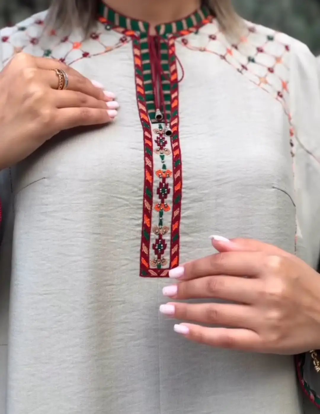 Türkmen fasonlar pombarh fasonlar Fasonlar 2025 fasonlar fason moda modalar Bezen bezen Türkmen fasonlar 2026 Türkmen fasonlar 2025 Türkmen fasonlar 2024 Türkmen fasonlar 2023 turkmenistan türkmenistan turkmen türkmen ashgabat  asgabat aşgabat balkan mary lebap dashoguz dasoguz daşoguz pombarh ponbarhat gulyupek gülýüpek stapel ştapel Gralan Çüýdeşen Abaýa Gadymy Krep Gurultaý 	Keteni Ýüpek Şifon Gipýur Lyon Welwet Atlas Kaşemir Streýç Suzana Ştapel Gülýüpek Pombarh Ýupka Gursakça Aksesuarlar Palto Penjek Okuw eşik Fata Sport eşik Uniforma Nakidka Öýme Şarf kompýuter ýaka ýaglyk Arenda köýnek 2nji el köýnek Taýyn köýnek Matalar Milli lybas milli lybaslar Toý köýnek Toý köýnekler toy koynek toy koynekler gundelik koynekler Gündelik	 
 köýnekler fata koynek Modern taze fason Eskiz koynektm turkmenkoynek türkmenkoynek fason moda moda fasonlar Iş eşik el iş	sada	ýakaly ýakasyz	keşdeli biserli	ýeňli giň nagyşly ýüregi açyk stoýka ýaka ýanly kombinasiýa 	zerli üsti aşak guşakly seçekli gysga ýeňli Ýüpek Gündelik el iş, ýakaly, biserli, ýanly, ýeňli, giň 26-35 Kümüş guyz