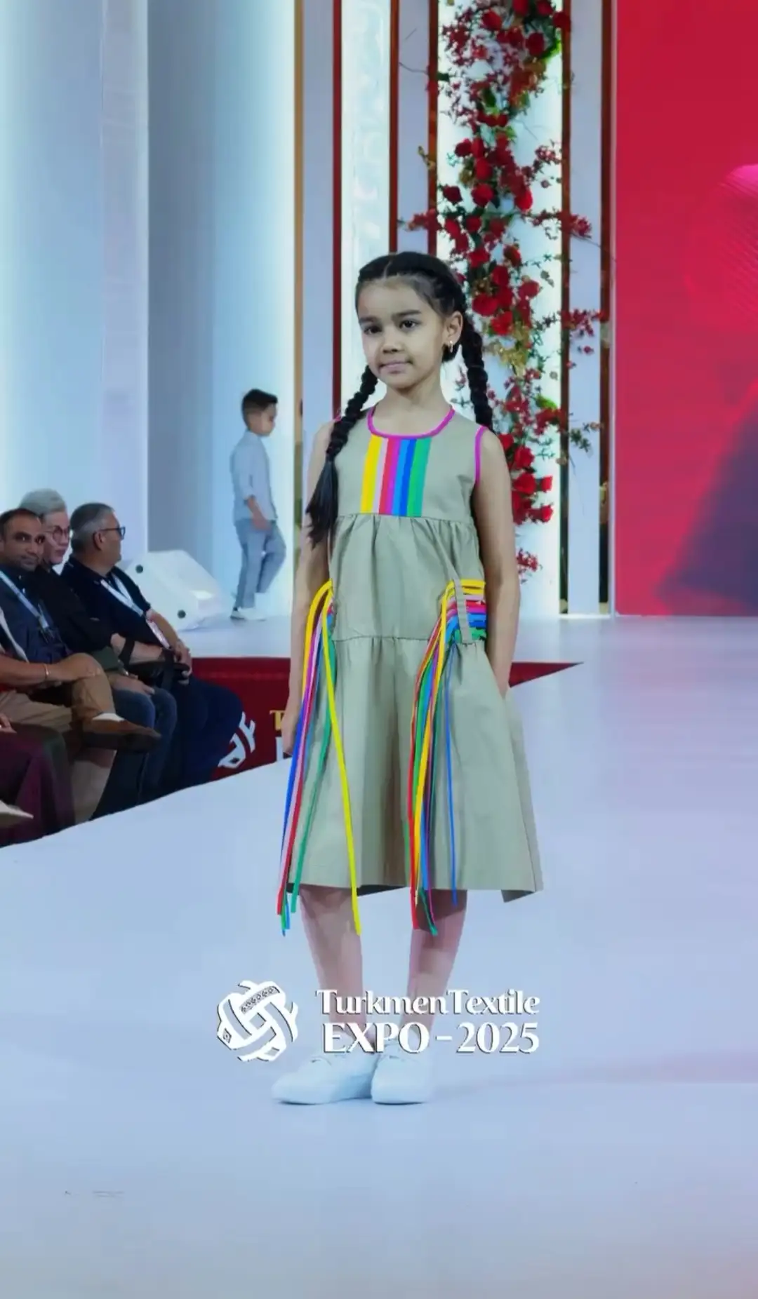 Türkmen fasonlar pombarh fasonlar Fasonlar 2025 fasonlar fason moda modalar Bezen bezen Türkmen fasonlar 2026 Türkmen fasonlar 2025 Türkmen fasonlar 2024 Türkmen fasonlar 2023 turkmenistan türkmenistan turkmen türkmen ashgabat  asgabat aşgabat balkan mary lebap dashoguz dasoguz daşoguz pombarh ponbarhat gulyupek gülýüpek stapel ştapel Gralan Çüýdeşen Abaýa Gadymy Krep Gurultaý 	Keteni Ýüpek Şifon Gipýur Lyon Welwet Atlas Kaşemir Streýç Suzana Ştapel Gülýüpek Pombarh Ýupka Gursakça Aksesuarlar Palto Penjek Okuw eşik Fata Sport eşik Uniforma Nakidka Öýme Şarf kompýuter ýaka ýaglyk Arenda köýnek 2nji el köýnek Taýyn köýnek Matalar Milli lybas milli lybaslar Toý köýnek Toý köýnekler toy koynek toy koynekler gundelik koynekler Gündelik	 
 köýnekler fata koynek Modern taze fason Eskiz koynektm turkmenkoynek türkmenkoynek fason moda moda fasonlar Iş eşik el iş	sada	ýakaly ýakasyz	keşdeli biserli	ýeňli giň nagyşly ýüregi açyk stoýka ýaka ýanly kombinasiýa 	zerli üsti aşak guşakly seçekli gysga ýeňli Modern TürkmenTextile Expo 2025 -12 Haki tomus, guyz