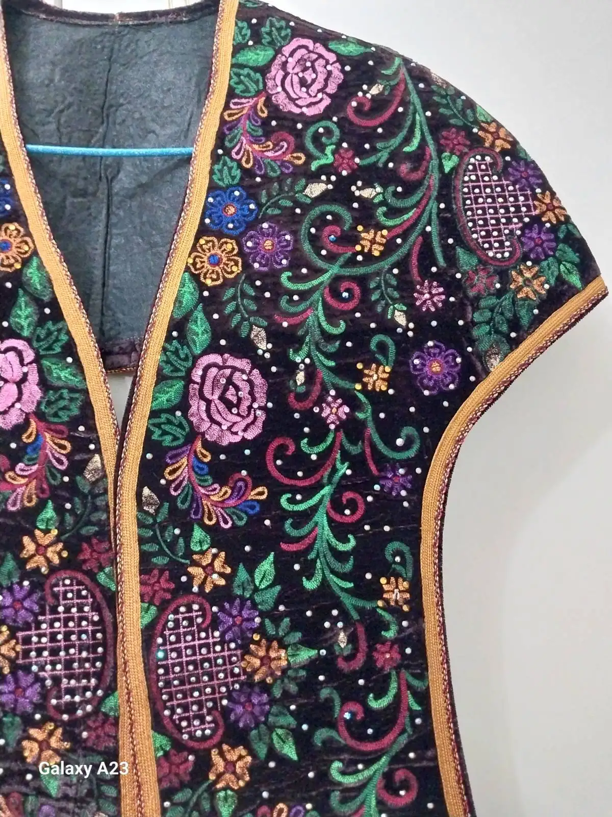 Türkmen fasonlar pombarh fasonlar Fasonlar 2025 fasonlar fason moda modalar Bezen bezen Türkmen fasonlar 2026 Türkmen fasonlar 2025 Türkmen fasonlar 2024 Türkmen fasonlar 2023 turkmenistan türkmenistan turkmen türkmen ashgabat  asgabat aşgabat balkan mary lebap dashoguz dasoguz daşoguz pombarh ponbarhat gulyupek gülýüpek stapel ştapel Gralan Çüýdeşen Abaýa Gadymy Krep Gurultaý 	Keteni Ýüpek Şifon Gipýur Lyon Welwet Atlas Kaşemir Streýç Suzana Ştapel Gülýüpek Pombarh Ýupka Gursakça Aksesuarlar Palto Penjek Okuw eşik Fata Sport eşik Uniforma Nakidka Öýme Şarf kompýuter ýaka ýaglyk Arenda köýnek 2nji el köýnek Taýyn köýnek Matalar Milli lybas milli lybaslar Toý köýnek Toý köýnekler toy koynek toy koynekler gundelik koynekler Gündelik	 
 köýnekler fata koynek Modern taze fason Eskiz koynektm turkmenkoynek türkmenkoynek fason moda moda fasonlar Iş eşik el iş	sada	ýakaly ýakasyz	keşdeli biserli	ýeňli giň nagyşly ýüregi açyk stoýka ýaka ýanly kombinasiýa 	zerli üsti aşak guşakly seçekli gysga ýeňli Panbarhat (Pombarh) Toý köýnek, Milli lybas el iş, gysga ýeňli, giň, gaş, el ýaka, gaýma, 4 iňňe ýaka 17-25, 26-35  yaz, tomus, guyz Nakidka, 2nji el