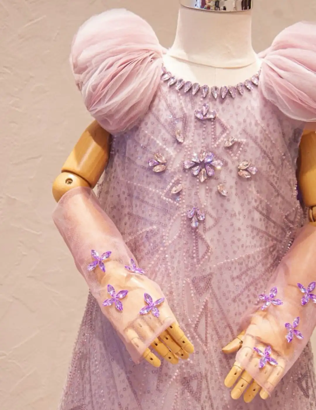 Türkmen fasonlar pombarh fasonlar Fasonlar 2025 fasonlar fason moda modalar Bezen bezen Türkmen fasonlar 2026 Türkmen fasonlar 2025 Türkmen fasonlar 2024 Türkmen fasonlar 2023 turkmenistan türkmenistan turkmen türkmen ashgabat  asgabat aşgabat balkan mary lebap dashoguz dasoguz daşoguz pombarh ponbarhat gulyupek gülýüpek stapel ştapel Gralan Çüýdeşen Abaýa Gadymy Krep Gurultaý 	Keteni Ýüpek Şifon Gipýur Lyon Welwet Atlas Kaşemir Streýç Suzana Ştapel Gülýüpek Pombarh Ýupka Gursakça Aksesuarlar Palto Penjek Okuw eşik Fata Sport eşik Uniforma Nakidka Öýme Şarf kompýuter ýaka ýaglyk Arenda köýnek 2nji el köýnek Taýyn köýnek Matalar Milli lybas milli lybaslar Toý köýnek Toý köýnekler toy koynek toy koynekler gundelik koynekler Gündelik	 
 köýnekler fata koynek Modern taze fason Eskiz koynektm turkmenkoynek türkmenkoynek fason moda moda fasonlar Iş eşik el iş	sada	ýakaly ýakasyz	keşdeli biserli	ýeňli giň nagyşly ýüregi açyk stoýka ýaka ýanly kombinasiýa 	zerli üsti aşak guşakly seçekli gysga ýeňli Toý köýnek, Modern el iş, ýakasyz, gysga ýeňli, giň -12 Gülgüne, Pudra yaz, tomus, guyz