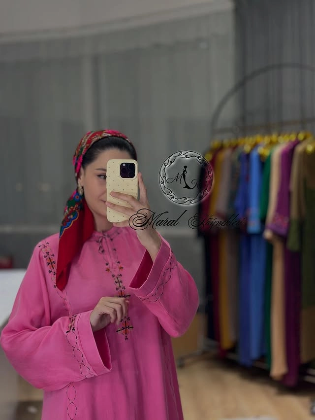 Türkmen fasonlar pombarh fasonlar Fasonlar 2025 fasonlar fason moda modalar Bezen bezen Türkmen fasonlar 2026 Türkmen fasonlar 2025 Türkmen fasonlar 2024 Türkmen fasonlar 2023 turkmenistan türkmenistan turkmen türkmen ashgabat  asgabat aşgabat balkan mary lebap dashoguz dasoguz daşoguz pombarh ponbarhat gulyupek gülýüpek stapel ştapel Gralan Çüýdeşen Abaýa Gadymy Krep Gurultaý 	Keteni Ýüpek Şifon Gipýur Lyon Welwet Atlas Kaşemir Streýç Suzana Ştapel Gülýüpek Pombarh Ýupka Gursakça Aksesuarlar Palto Penjek Okuw eşik Fata Sport eşik Uniforma Nakidka Öýme Şarf kompýuter ýaka ýaglyk Arenda köýnek 2nji el köýnek Taýyn köýnek Matalar Milli lybas milli lybaslar Toý köýnek Toý köýnekler toy koynek toy koynekler gundelik koynekler Gündelik	 
 köýnekler fata koynek Modern taze fason Eskiz koynektm turkmenkoynek türkmenkoynek fason moda moda fasonlar Iş eşik el iş	sada	ýakaly ýakasyz	keşdeli biserli	ýeňli giň nagyşly ýüregi açyk stoýka ýaka ýanly kombinasiýa 	zerli üsti aşak guşakly seçekli gysga ýeňli 