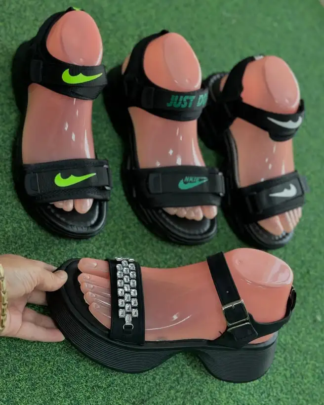 Türkmen fasonlar pombarh fasonlar Fasonlar 2025 fasonlar fason moda modalar Bezen bezen Türkmen fasonlar 2026 Türkmen fasonlar 2025 Türkmen fasonlar 2024 Türkmen fasonlar 2023 turkmenistan türkmenistan turkmen türkmen ashgabat  asgabat aşgabat balkan mary lebap dashoguz dasoguz daşoguz pombarh ponbarhat gulyupek gülýüpek stapel ştapel Gralan Çüýdeşen Abaýa Gadymy Krep Gurultaý 	Keteni Ýüpek Şifon Gipýur Lyon Welwet Atlas Kaşemir Streýç Suzana Ştapel Gülýüpek Pombarh Ýupka Gursakça Aksesuarlar Palto Penjek Okuw eşik Fata Sport eşik Uniforma Nakidka Öýme Şarf kompýuter ýaka ýaglyk Arenda köýnek 2nji el köýnek Taýyn köýnek Matalar Milli lybas milli lybaslar Toý köýnek Toý köýnekler toy koynek toy koynekler gundelik koynekler Gündelik	 
 köýnekler fata koynek Modern taze fason Eskiz koynektm turkmenkoynek türkmenkoynek fason moda moda fasonlar Iş eşik el iş	sada	ýakaly ýakasyz	keşdeli biserli	ýeňli giň nagyşly ýüregi açyk stoýka ýaka ýanly kombinasiýa 	zerli üsti aşak guşakly seçekli gysga ýeňli Gara, Ak, Goýy-ýaşyl, Kümüş yaz, tomus, guyz Aýakgap