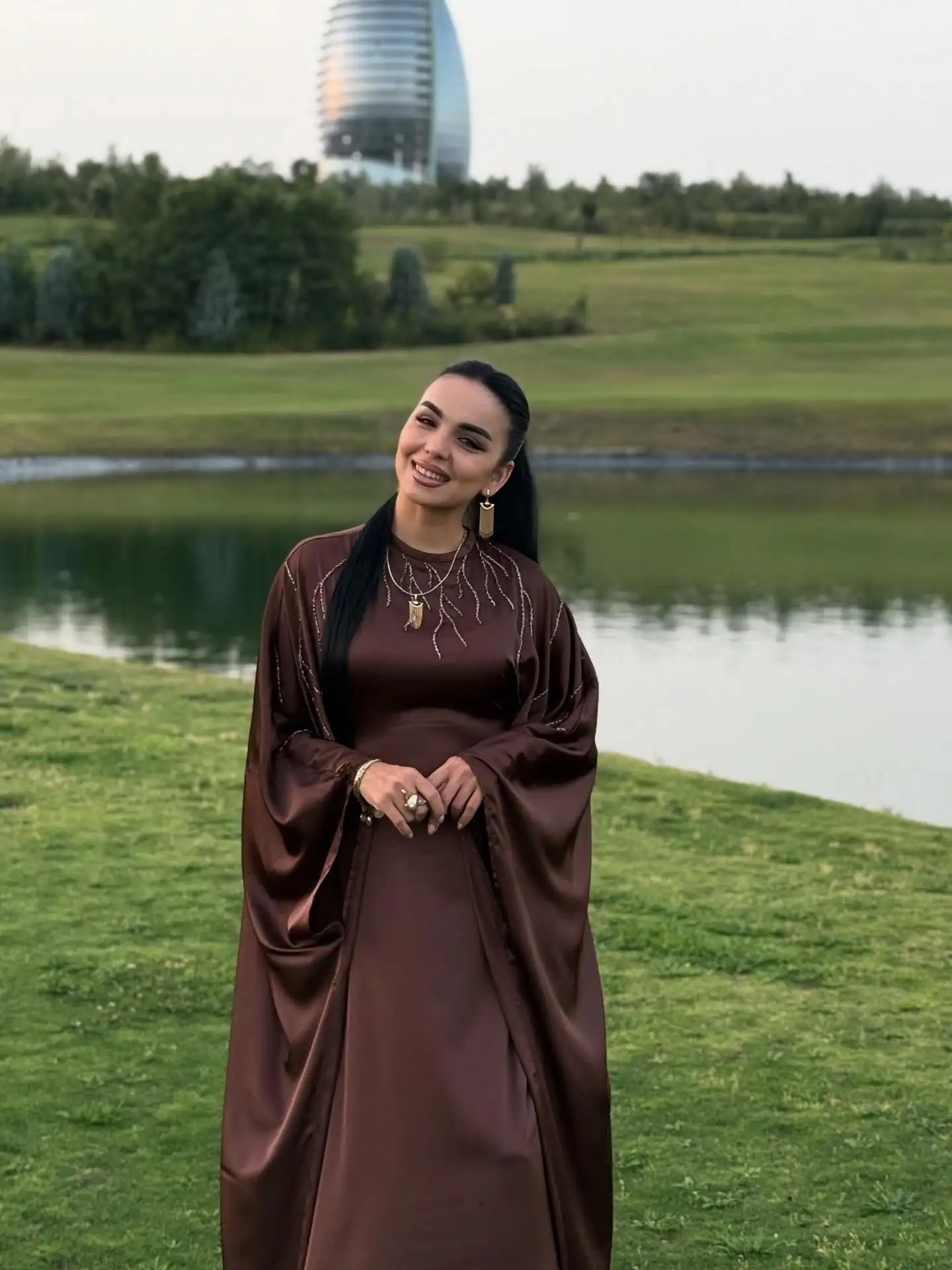 Türkmen fasonlar pombarh fasonlar Fasonlar 2025 fasonlar fason moda modalar Bezen bezen Türkmen fasonlar 2026 Türkmen fasonlar 2025 Türkmen fasonlar 2024 Türkmen fasonlar 2023 turkmenistan türkmenistan turkmen türkmen ashgabat  asgabat aşgabat balkan mary lebap dashoguz dasoguz daşoguz pombarh ponbarhat gulyupek gülýüpek stapel ştapel Gralan Çüýdeşen Abaýa Gadymy Krep Gurultaý 	Keteni Ýüpek Şifon Gipýur Lyon Welwet Atlas Kaşemir Streýç Suzana Ştapel Gülýüpek Pombarh Ýupka Gursakça Aksesuarlar Palto Penjek Okuw eşik Fata Sport eşik Uniforma Nakidka Öýme Şarf kompýuter ýaka ýaglyk Arenda köýnek 2nji el köýnek Taýyn köýnek Matalar Milli lybas milli lybaslar Toý köýnek Toý köýnekler toy koynek toy koynekler gundelik koynekler Gündelik	 
 köýnekler fata koynek Modern taze fason Eskiz koynektm turkmenkoynek türkmenkoynek fason moda moda fasonlar Iş eşik el iş	sada	ýakaly ýakasyz	keşdeli biserli	ýeňli giň nagyşly ýüregi açyk stoýka ýaka ýanly kombinasiýa 	zerli üsti aşak guşakly seçekli gysga ýeňli ýakasyz, ýeňli, giň 17-25, 26-35 Goýy-gyzyl, Goýy-goňur yaz, tomus, guyz