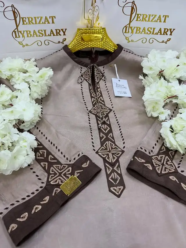 Türkmen fasonlar pombarh fasonlar Fasonlar 2025 fasonlar fason moda modalar Bezen bezen Türkmen fasonlar 2026 Türkmen fasonlar 2025 Türkmen fasonlar 2024 Türkmen fasonlar 2023 turkmenistan türkmenistan turkmen türkmen ashgabat  asgabat aşgabat balkan mary lebap dashoguz dasoguz daşoguz pombarh ponbarhat gulyupek gülýüpek stapel ştapel Gralan Çüýdeşen Abaýa Gadymy Krep Gurultaý 	Keteni Ýüpek Şifon Gipýur Lyon Welwet Atlas Kaşemir Streýç Suzana Ştapel Gülýüpek Pombarh Ýupka Gursakça Aksesuarlar Palto Penjek Okuw eşik Fata Sport eşik Uniforma Nakidka Öýme Şarf kompýuter ýaka ýaglyk Arenda köýnek 2nji el köýnek Taýyn köýnek Matalar Milli lybas milli lybaslar Toý köýnek Toý köýnekler toy koynek toy koynekler gundelik koynekler Gündelik	 
 köýnekler fata koynek Modern taze fason Eskiz koynektm turkmenkoynek türkmenkoynek fason moda moda fasonlar Iş eşik el iş	sada	ýakaly ýakasyz	keşdeli biserli	ýeňli giň nagyşly ýüregi açyk stoýka ýaka ýanly kombinasiýa 	zerli üsti aşak guşakly seçekli gysga ýeňli 