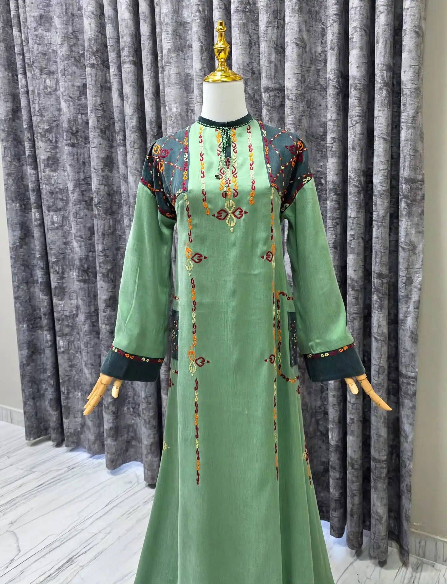 Türkmen fasonlar pombarh fasonlar Fasonlar 2025 fasonlar fason moda modalar Bezen bezen Türkmen fasonlar 2026 Türkmen fasonlar 2025 Türkmen fasonlar 2024 Türkmen fasonlar 2023 turkmenistan türkmenistan turkmen türkmen ashgabat  asgabat aşgabat balkan mary lebap dashoguz dasoguz daşoguz pombarh ponbarhat gulyupek gülýüpek stapel ştapel Gralan Çüýdeşen Abaýa Gadymy Krep Gurultaý 	Keteni Ýüpek Şifon Gipýur Lyon Welwet Atlas Kaşemir Streýç Suzana Ştapel Gülýüpek Pombarh Ýupka Gursakça Aksesuarlar Palto Penjek Okuw eşik Fata Sport eşik Uniforma Nakidka Öýme Şarf kompýuter ýaka ýaglyk Arenda köýnek 2nji el köýnek Taýyn köýnek Matalar Milli lybas milli lybaslar Toý köýnek Toý köýnekler toy koynek toy koynekler gundelik koynekler Gündelik	 
 köýnekler fata koynek Modern taze fason Eskiz koynektm turkmenkoynek türkmenkoynek fason moda moda fasonlar Iş eşik el iş	sada	ýakaly ýakasyz	keşdeli biserli	ýeňli giň nagyşly ýüregi açyk stoýka ýaka ýanly kombinasiýa 	zerli üsti aşak guşakly seçekli gysga ýeňli Gülýüpek Toý köýnek, Milli lybas el iş, keşdeli, ýeňli, giň 17-25, 26-35 Haki, Ýaşyl yaz, tomus, guyz, gysh