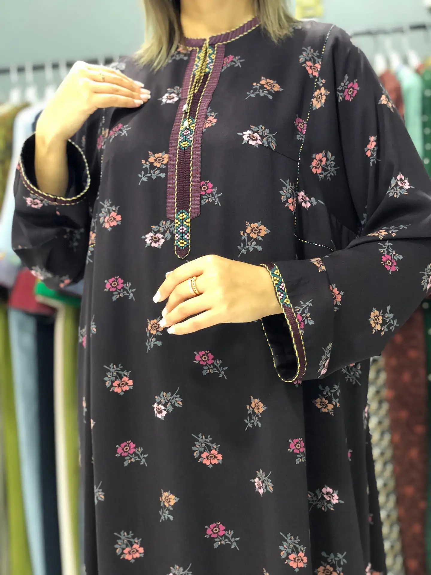 Türkmen fasonlar pombarh fasonlar Fasonlar 2025 fasonlar fason moda modalar Bezen bezen Türkmen fasonlar 2026 Türkmen fasonlar 2025 Türkmen fasonlar 2024 Türkmen fasonlar 2023 turkmenistan türkmenistan turkmen türkmen ashgabat  asgabat aşgabat balkan mary lebap dashoguz dasoguz daşoguz pombarh ponbarhat gulyupek gülýüpek stapel ştapel Gralan Çüýdeşen Abaýa Gadymy Krep Gurultaý 	Keteni Ýüpek Şifon Gipýur Lyon Welwet Atlas Kaşemir Streýç Suzana Ştapel Gülýüpek Pombarh Ýupka Gursakça Aksesuarlar Palto Penjek Okuw eşik Fata Sport eşik Uniforma Nakidka Öýme Şarf kompýuter ýaka ýaglyk Arenda köýnek 2nji el köýnek Taýyn köýnek Matalar Milli lybas milli lybaslar Toý köýnek Toý köýnekler toy koynek toy koynekler gundelik koynekler Gündelik	 
 köýnekler fata koynek Modern taze fason Eskiz koynektm turkmenkoynek türkmenkoynek fason moda moda fasonlar Iş eşik el iş	sada	ýakaly ýakasyz	keşdeli biserli	ýeňli giň nagyşly ýüregi açyk stoýka ýaka ýanly kombinasiýa 	zerli üsti aşak guşakly seçekli gysga ýeňli Ştapel Gündelik ýakaly, ýeňli, giň 17-25, 26-35  yaz, tomus, guyz