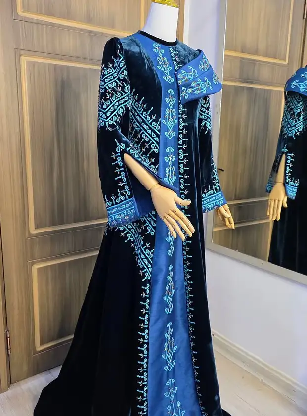 Türkmen fasonlar pombarh fasonlar Fasonlar 2025 fasonlar fason moda modalar Bezen bezen Türkmen fasonlar 2026 Türkmen fasonlar 2025 Türkmen fasonlar 2024 Türkmen fasonlar 2023 turkmenistan türkmenistan turkmen türkmen ashgabat  asgabat aşgabat balkan mary lebap dashoguz dasoguz daşoguz pombarh ponbarhat gulyupek gülýüpek stapel ştapel Gralan Çüýdeşen Abaýa Gadymy Krep Gurultaý 	Keteni Ýüpek Şifon Gipýur Lyon Welwet Atlas Kaşemir Streýç Suzana Ştapel Gülýüpek Pombarh Ýupka Gursakça Aksesuarlar Palto Penjek Okuw eşik Fata Sport eşik Uniforma Nakidka Öýme Şarf kompýuter ýaka ýaglyk Arenda köýnek 2nji el köýnek Taýyn köýnek Matalar Milli lybas milli lybaslar Toý köýnek Toý köýnekler toy koynek toy koynekler gundelik koynekler Gündelik	 
 köýnekler fata koynek Modern taze fason Eskiz koynektm turkmenkoynek türkmenkoynek fason moda moda fasonlar Iş eşik el iş	sada	ýakaly ýakasyz	keşdeli biserli	ýeňli giň nagyşly ýüregi açyk stoýka ýaka ýanly kombinasiýa 	zerli üsti aşak guşakly seçekli gysga ýeňli Tulky Toý köýnek keşdeli, ýakasyz, ýanly, ýeňli, giň, nagyşly 26-35 Benewşe, Goýy-gök yaz, guyz, gysh