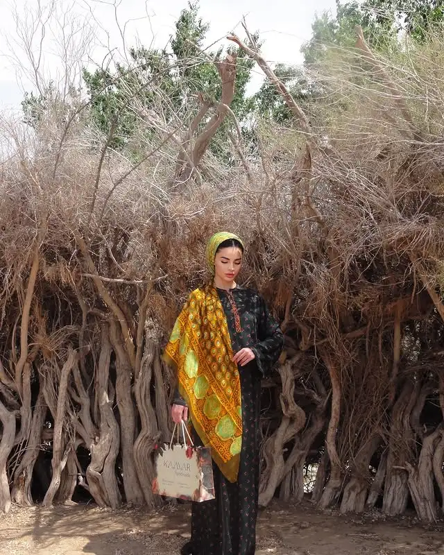 Türkmen fasonlar pombarh fasonlar Fasonlar 2025 fasonlar fason moda modalar Bezen bezen Türkmen fasonlar 2026 Türkmen fasonlar 2025 Türkmen fasonlar 2024 Türkmen fasonlar 2023 turkmenistan türkmenistan turkmen türkmen ashgabat  asgabat aşgabat balkan mary lebap dashoguz dasoguz daşoguz pombarh ponbarhat gulyupek gülýüpek stapel ştapel Gralan Çüýdeşen Abaýa Gadymy Krep Gurultaý 	Keteni Ýüpek Şifon Gipýur Lyon Welwet Atlas Kaşemir Streýç Suzana Ştapel Gülýüpek Pombarh Ýupka Gursakça Aksesuarlar Palto Penjek Okuw eşik Fata Sport eşik Uniforma Nakidka Öýme Şarf kompýuter ýaka ýaglyk Arenda köýnek 2nji el köýnek Taýyn köýnek Matalar Milli lybas milli lybaslar Toý köýnek Toý köýnekler toy koynek toy koynekler gundelik koynekler Gündelik	 
 köýnekler fata koynek Modern taze fason Eskiz koynektm turkmenkoynek türkmenkoynek fason moda moda fasonlar Iş eşik el iş	sada	ýakaly ýakasyz	keşdeli biserli	ýeňli giň nagyşly ýüregi açyk stoýka ýaka ýanly kombinasiýa 	zerli üsti aşak guşakly seçekli gysga ýeňli Ştapel Gündelik el iş, ýakaly, ýeňli, giň, nagyşly 17-25, 26-35 Goýy-ýaşyl yaz, tomus, guyz